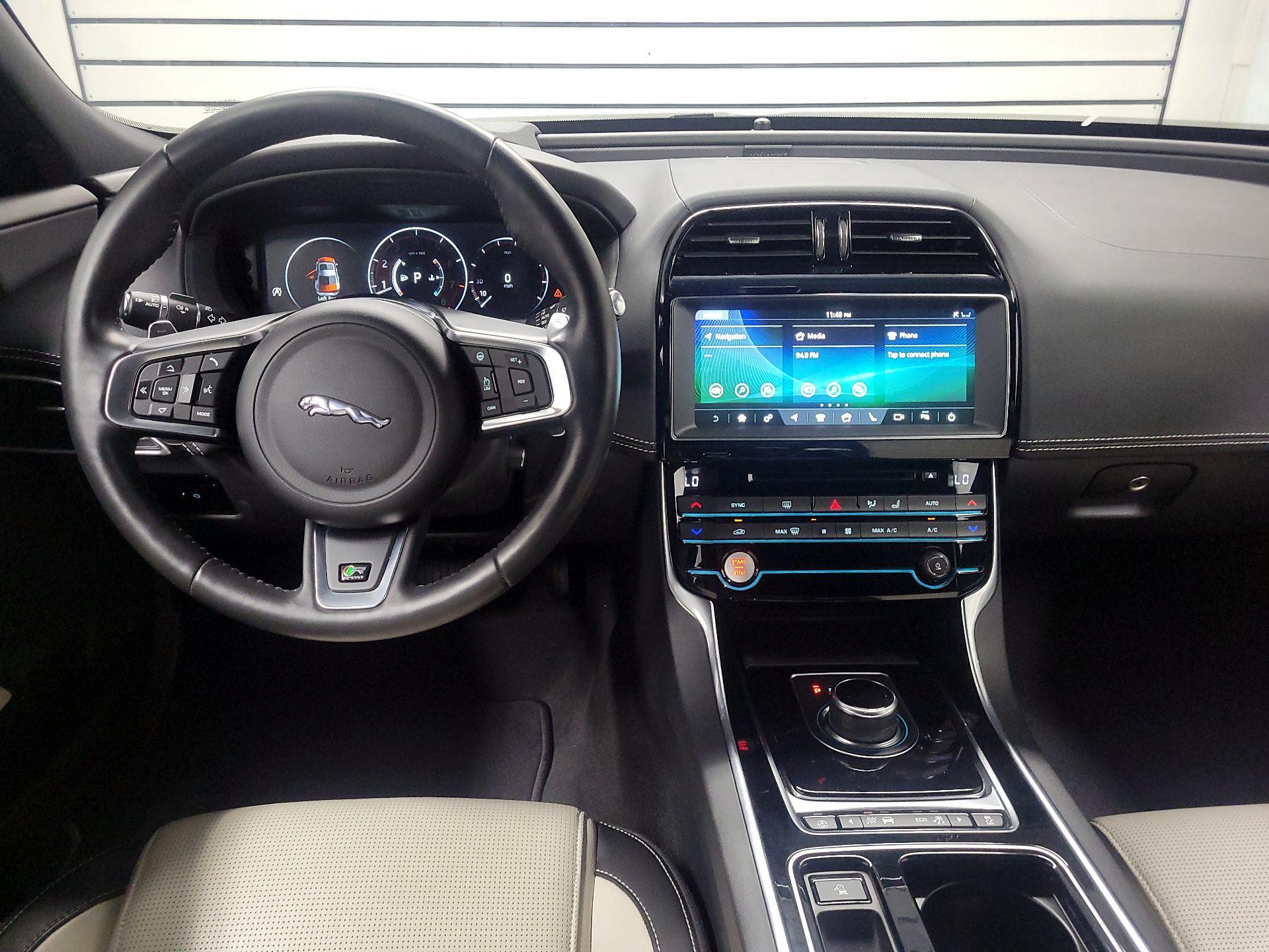 Thumbnail: 2018 Jaguar XE - 9