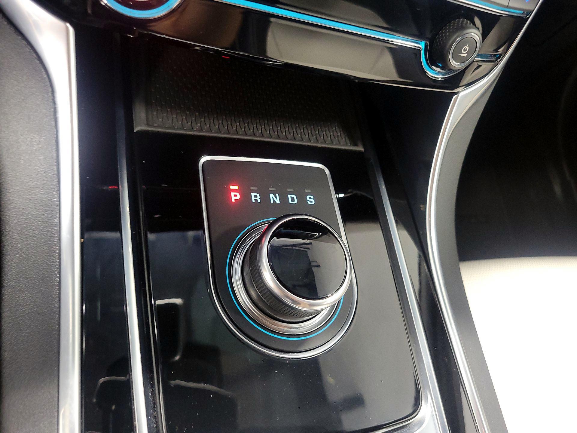 Thumbnail: 2018 Jaguar XE - 16