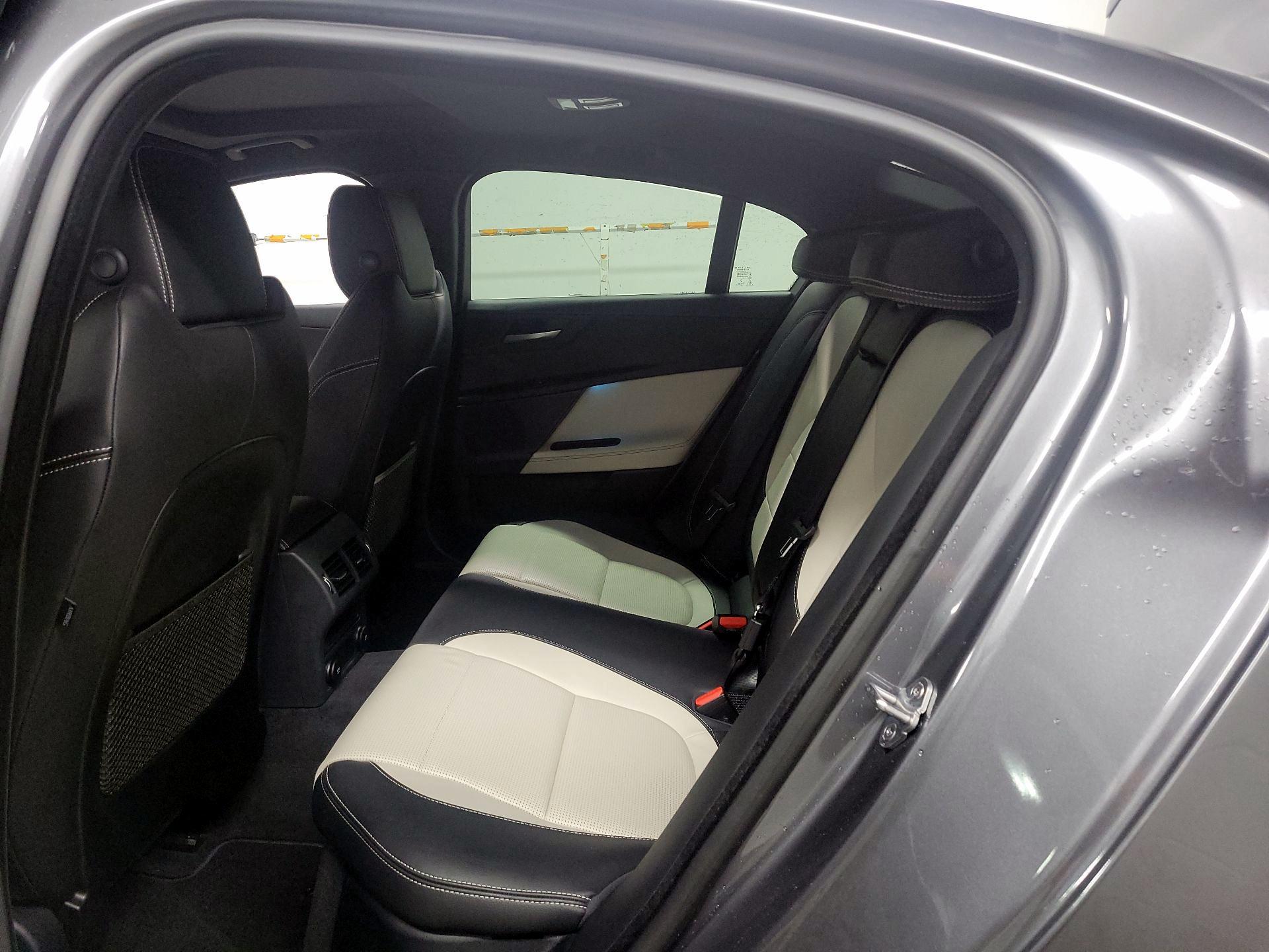 Thumbnail: 2018 Jaguar XE - 17