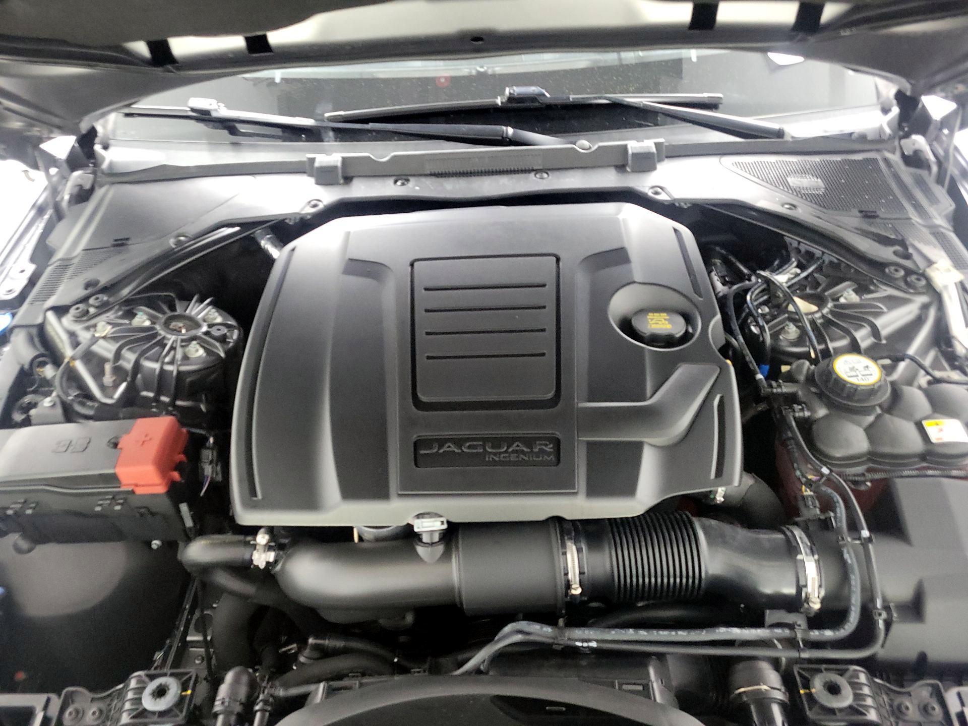 Thumbnail: 2018 Jaguar XE - 19