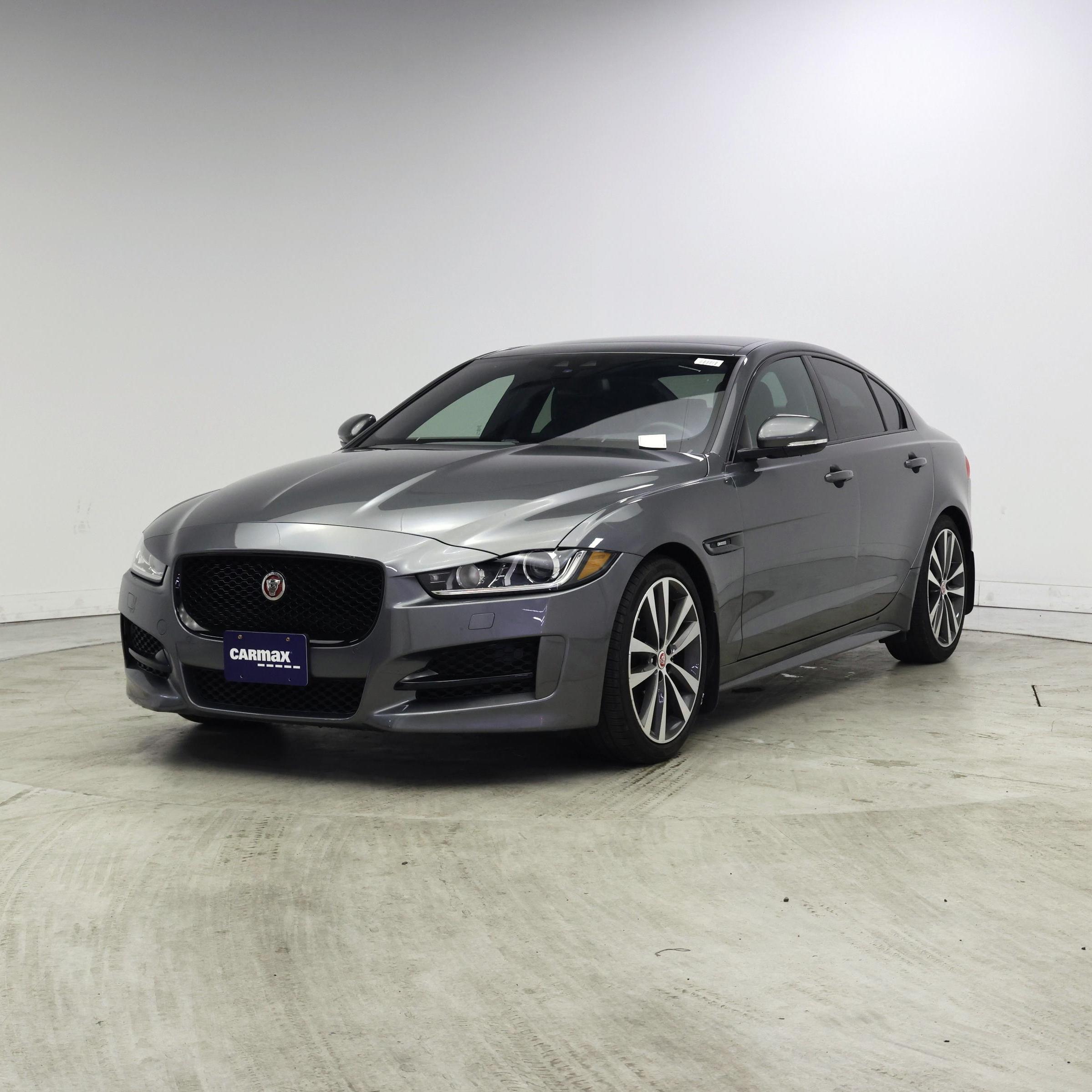 Thumbnail: 2018 Jaguar XE - 4