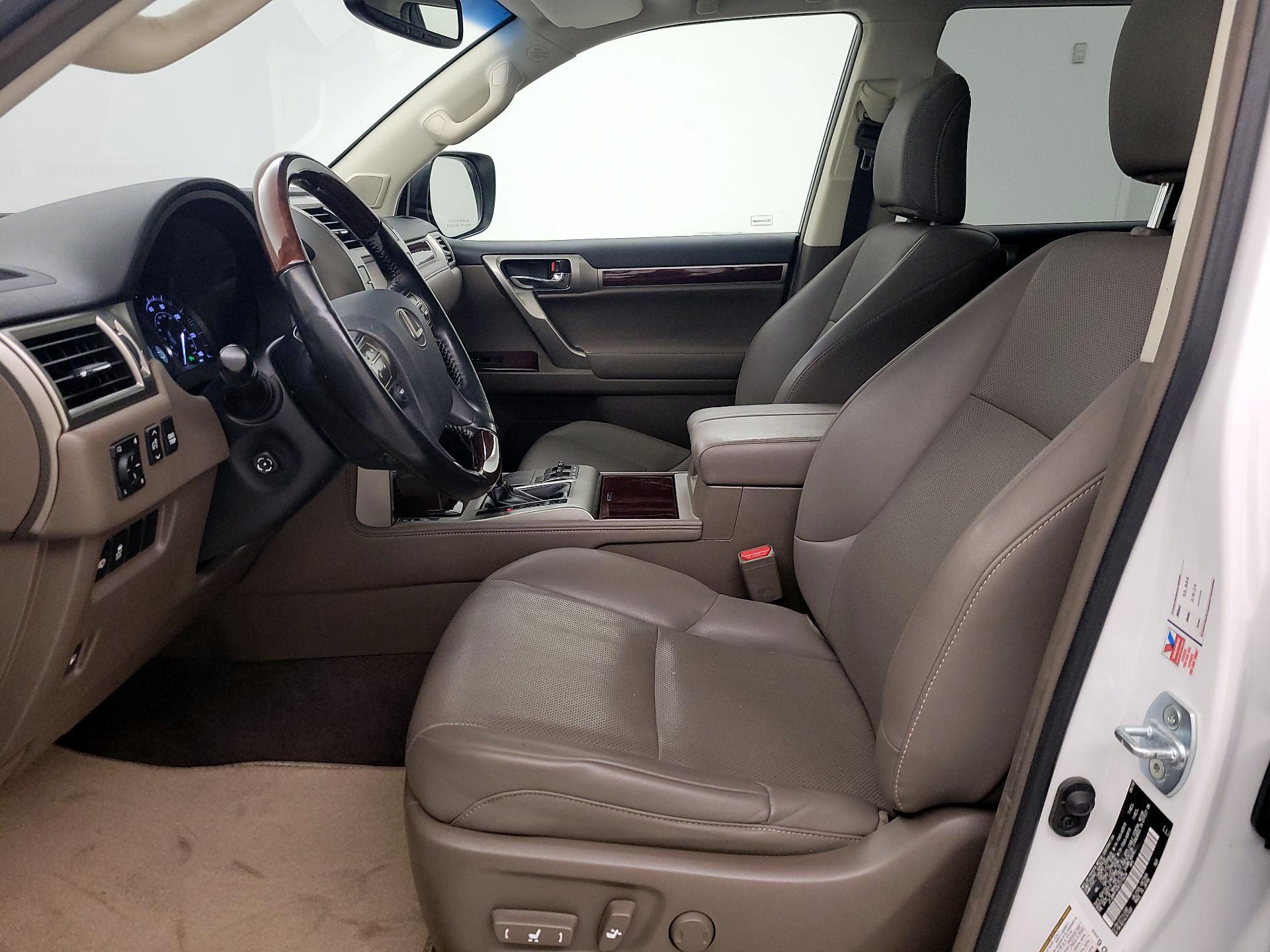 Thumbnail: 2019 Lexus GX - 11