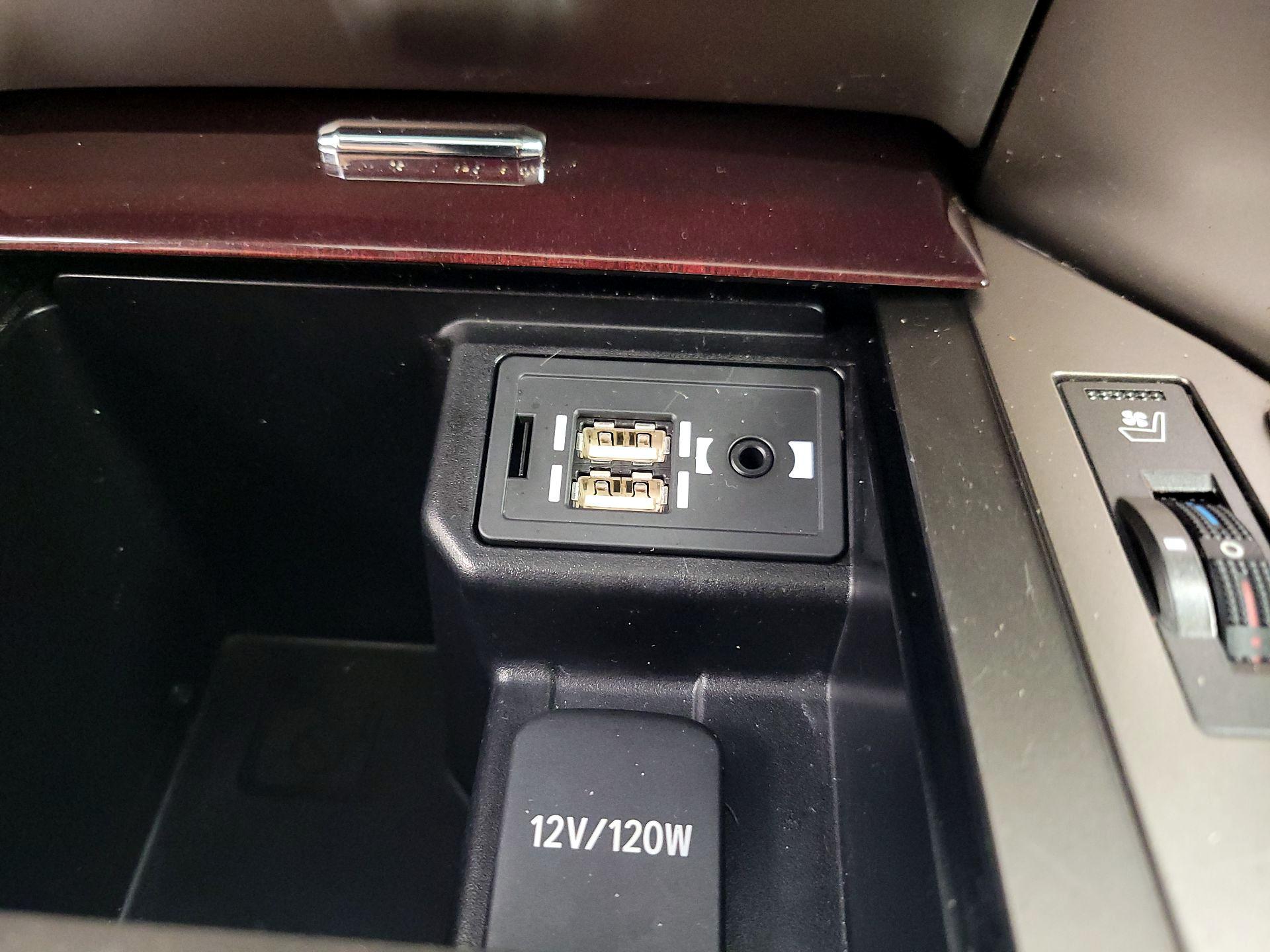 Thumbnail: 2019 Lexus GX - 19