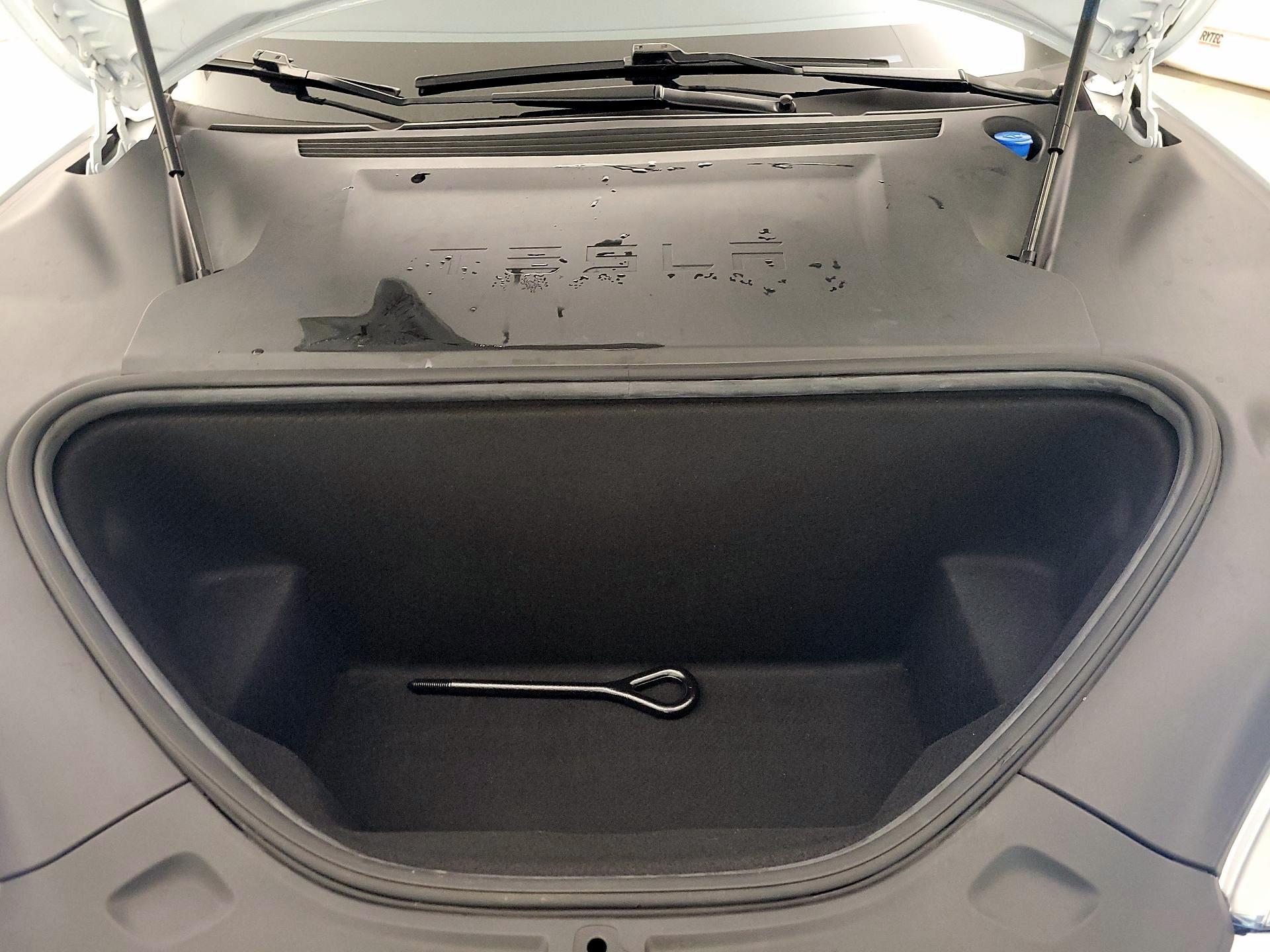 Thumbnail: 2019 Tesla Model S - 20