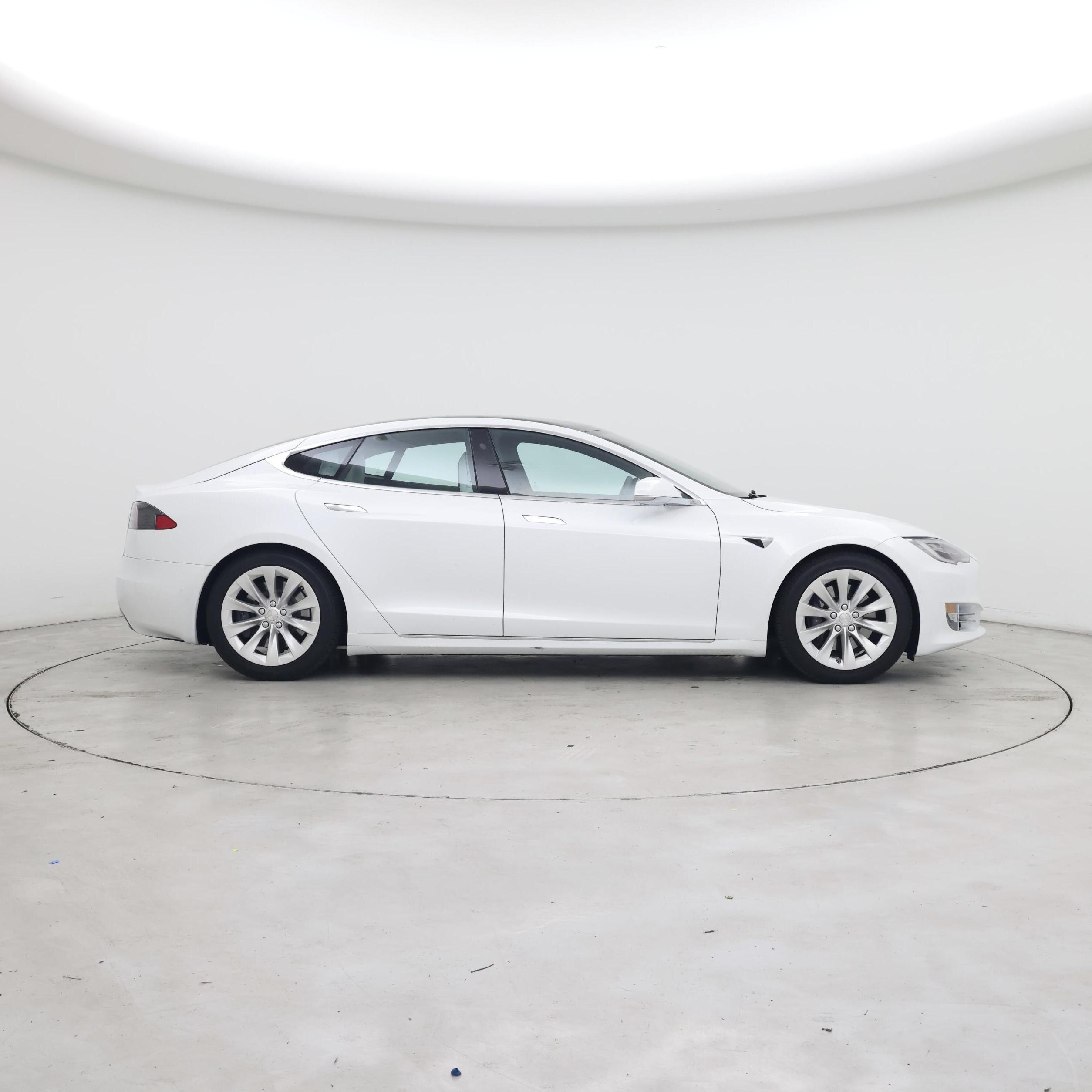 Thumbnail: 2019 Tesla Model S - 7