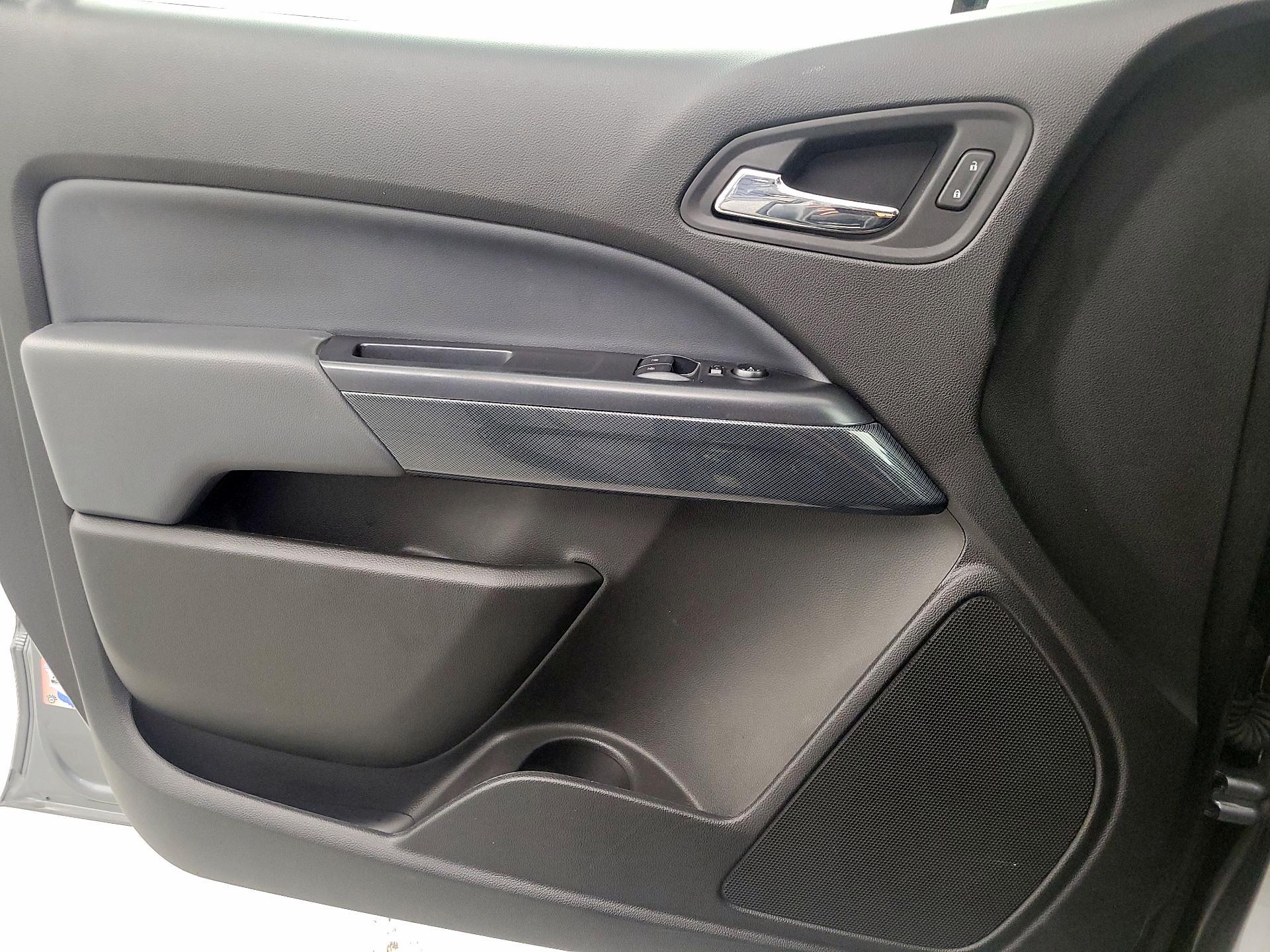 Thumbnail: 2021 Chevrolet Colorado - 12