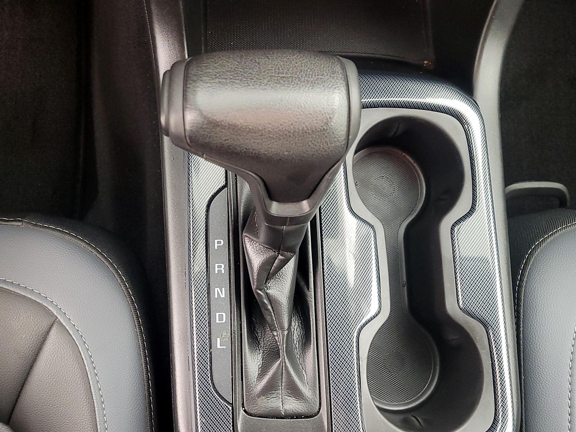 Thumbnail: 2021 Chevrolet Colorado - 18