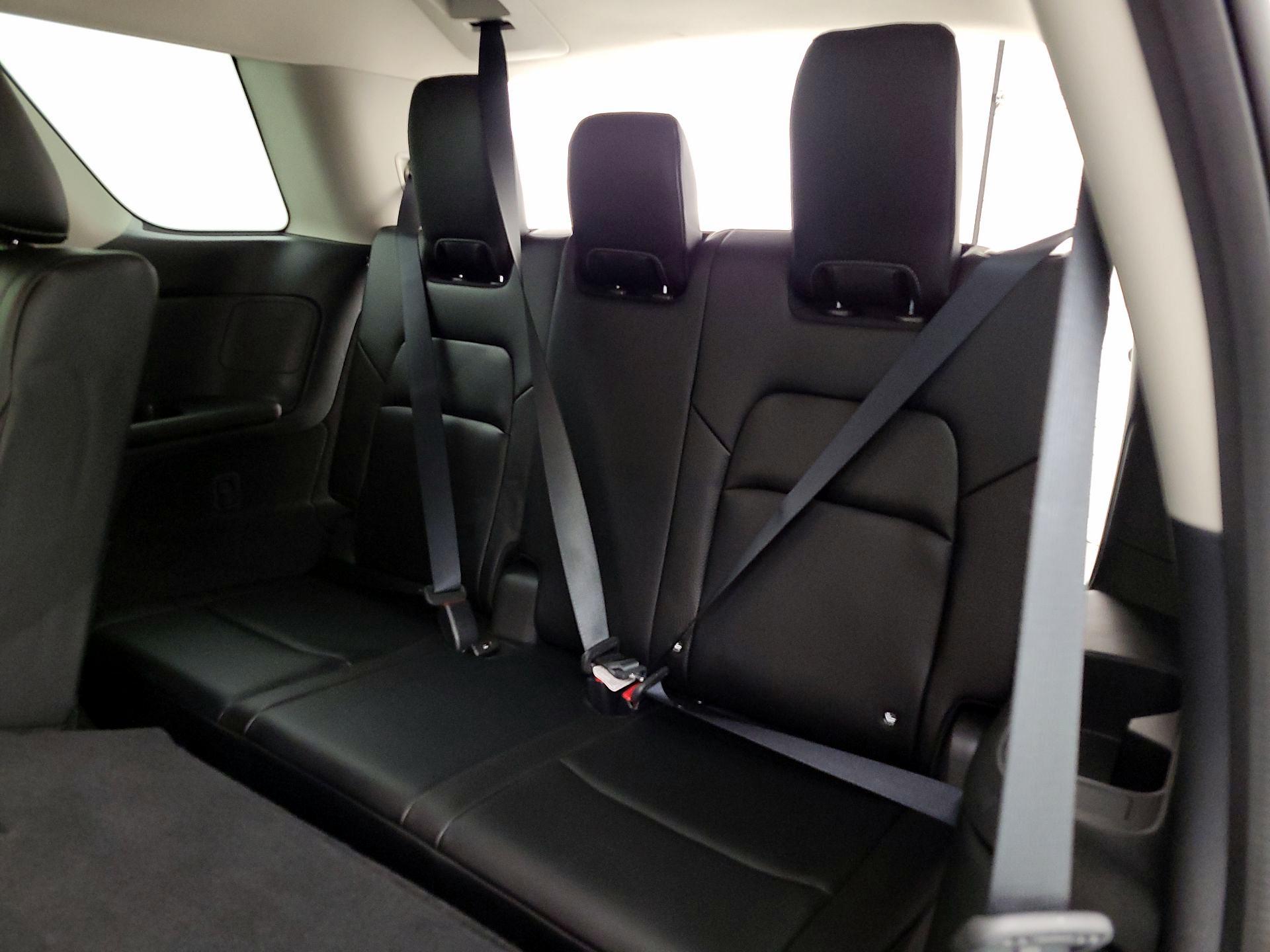 Thumbnail: 2023 Nissan Pathfinder - 18