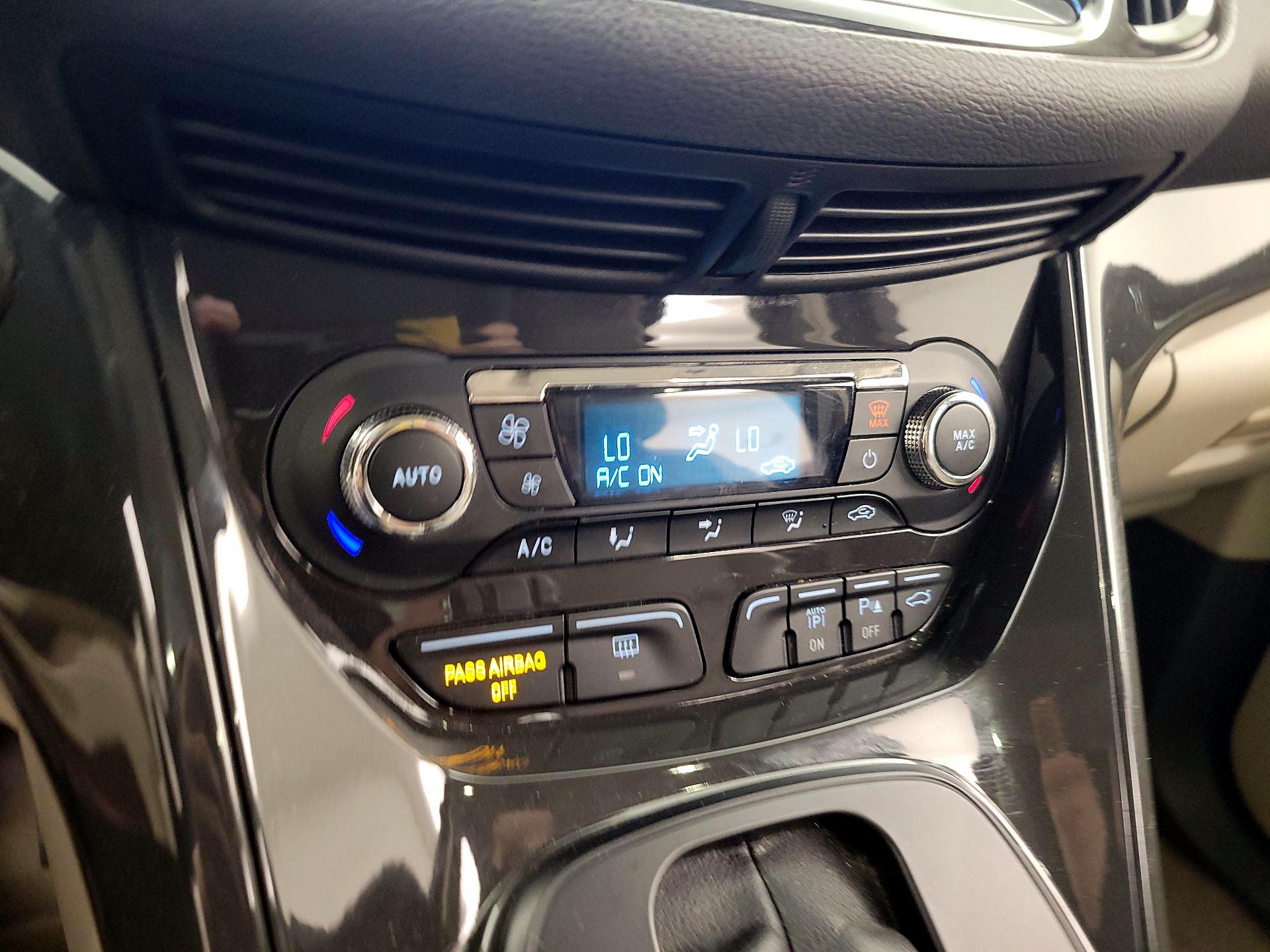 Thumbnail: 2014 Ford Escape - 16