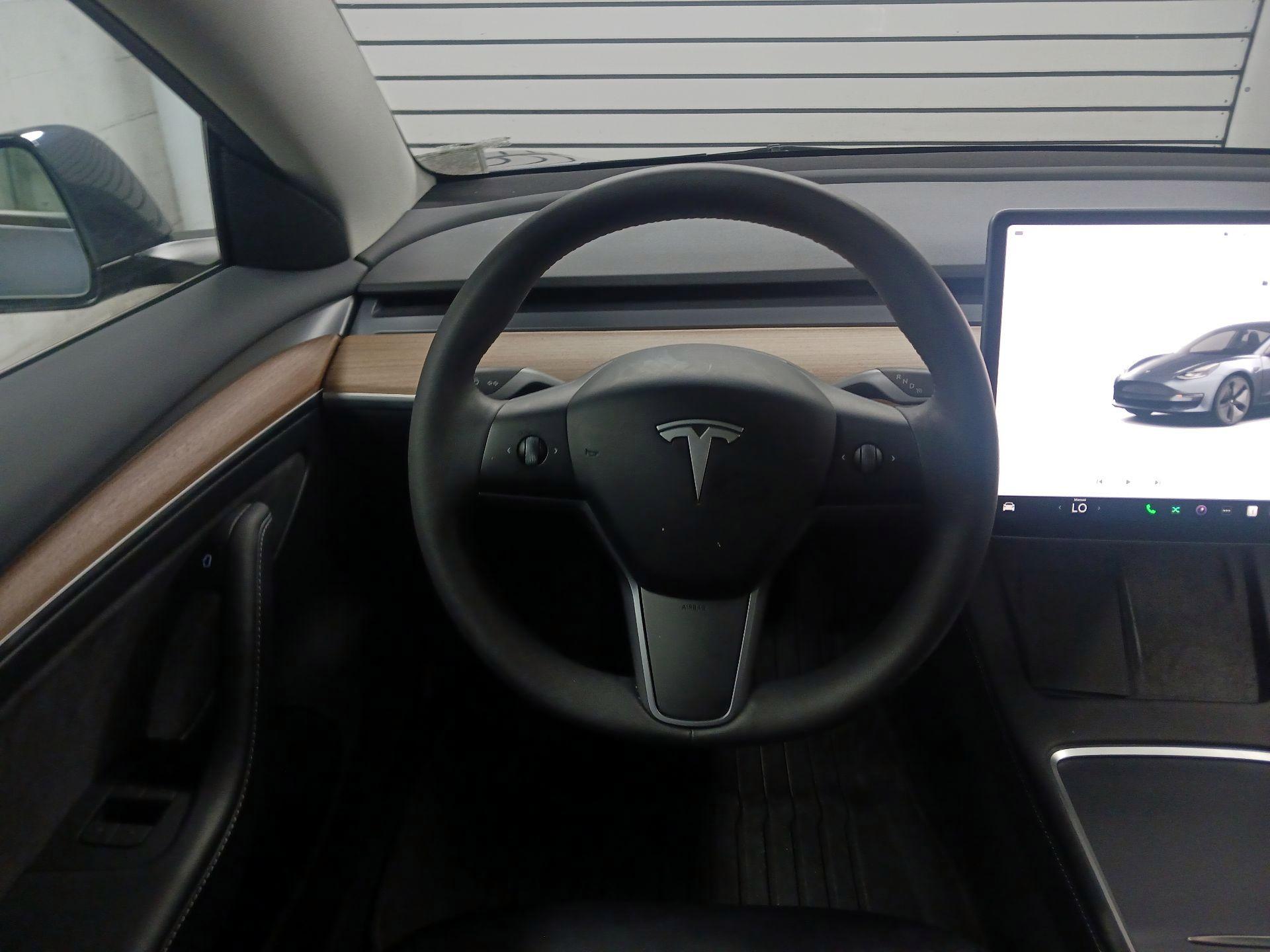 Thumbnail: 2023 Tesla Model 3 - 10