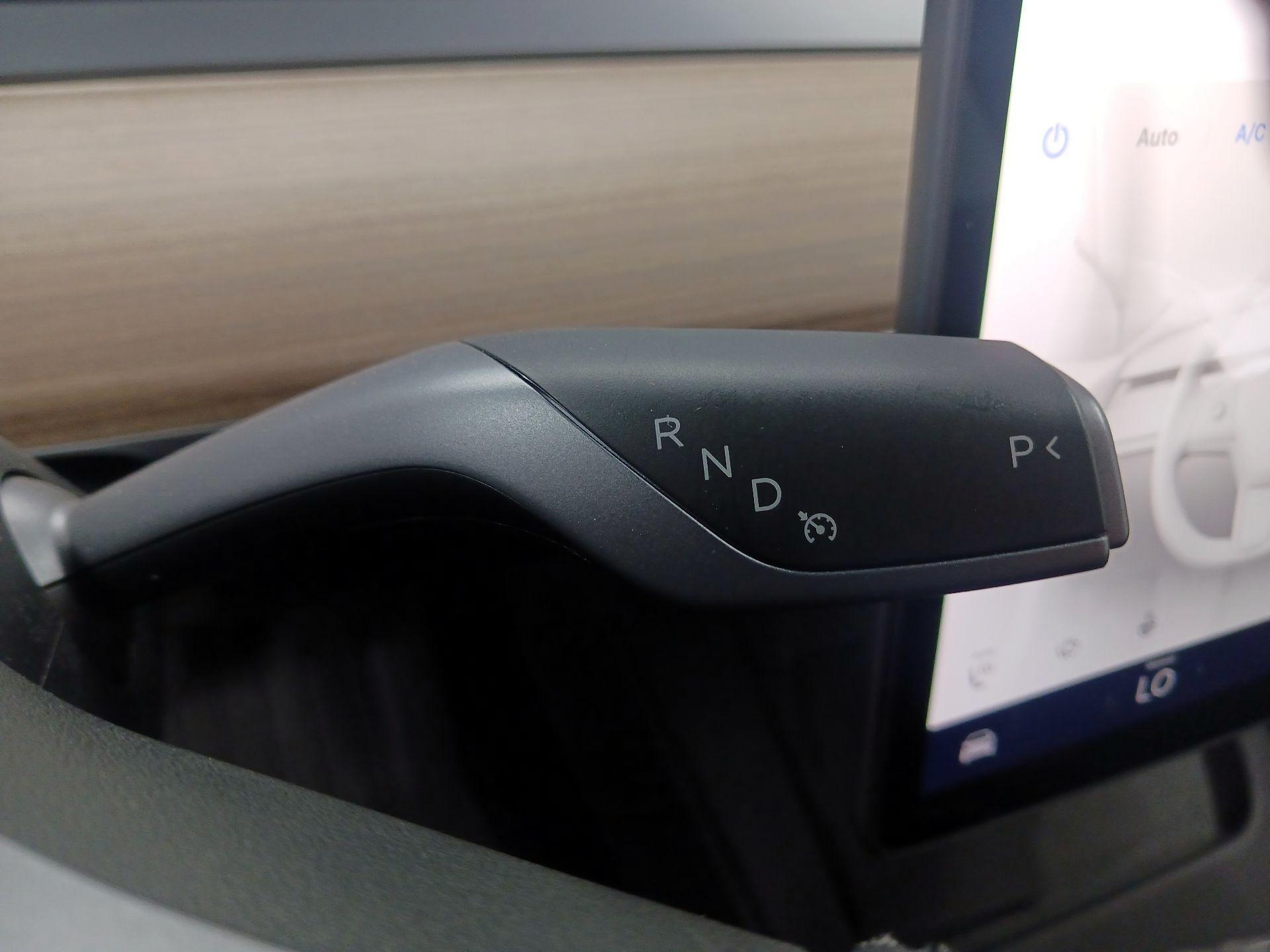 Thumbnail: 2023 Tesla Model 3 - 15