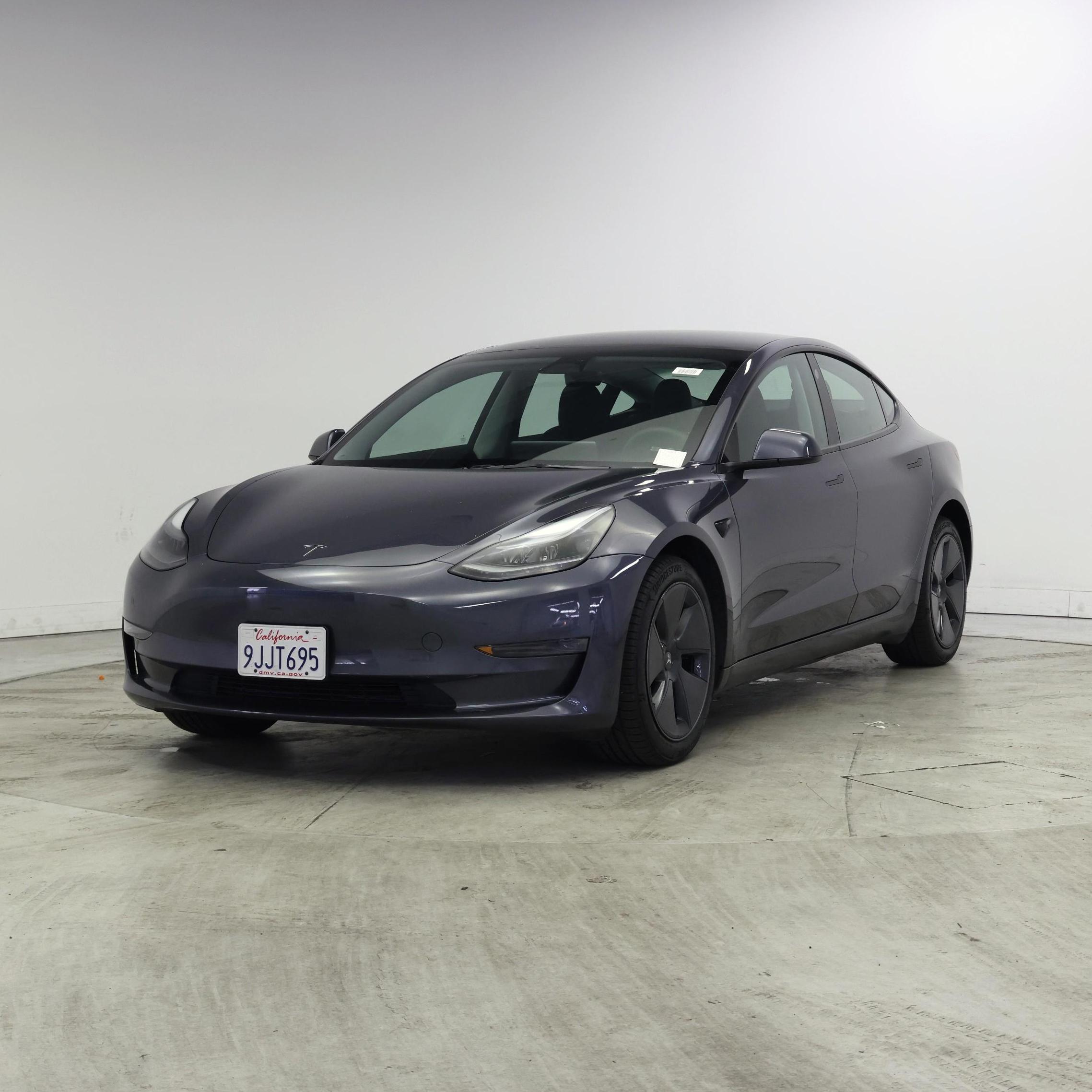 Thumbnail: 2023 Tesla Model 3 - 4