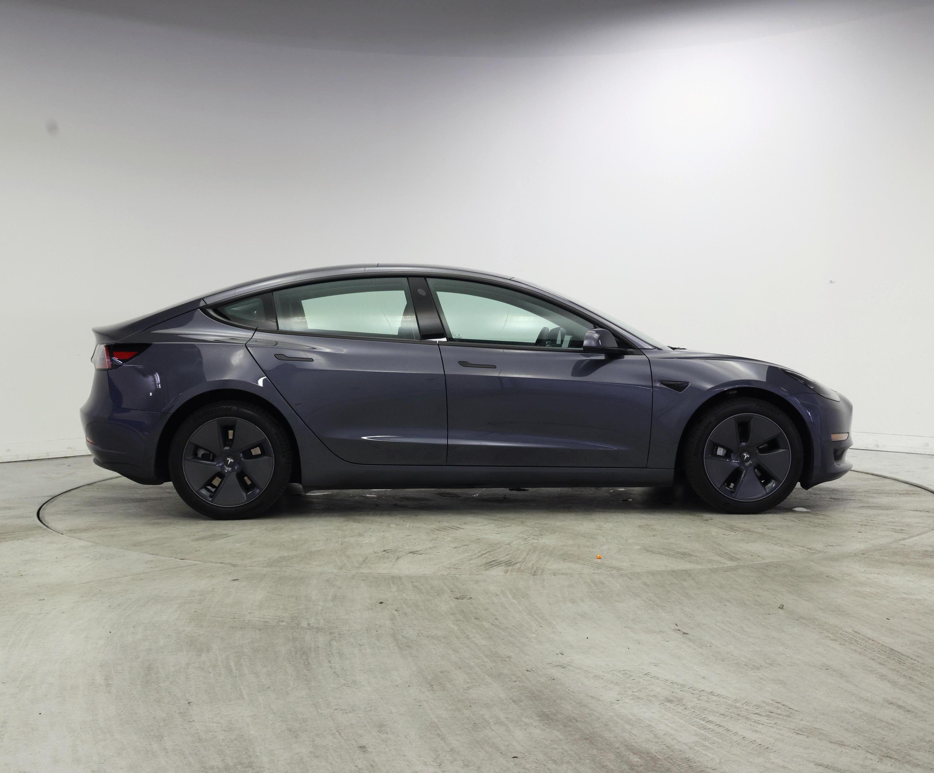 Thumbnail: 2023 Tesla Model 3 - 7