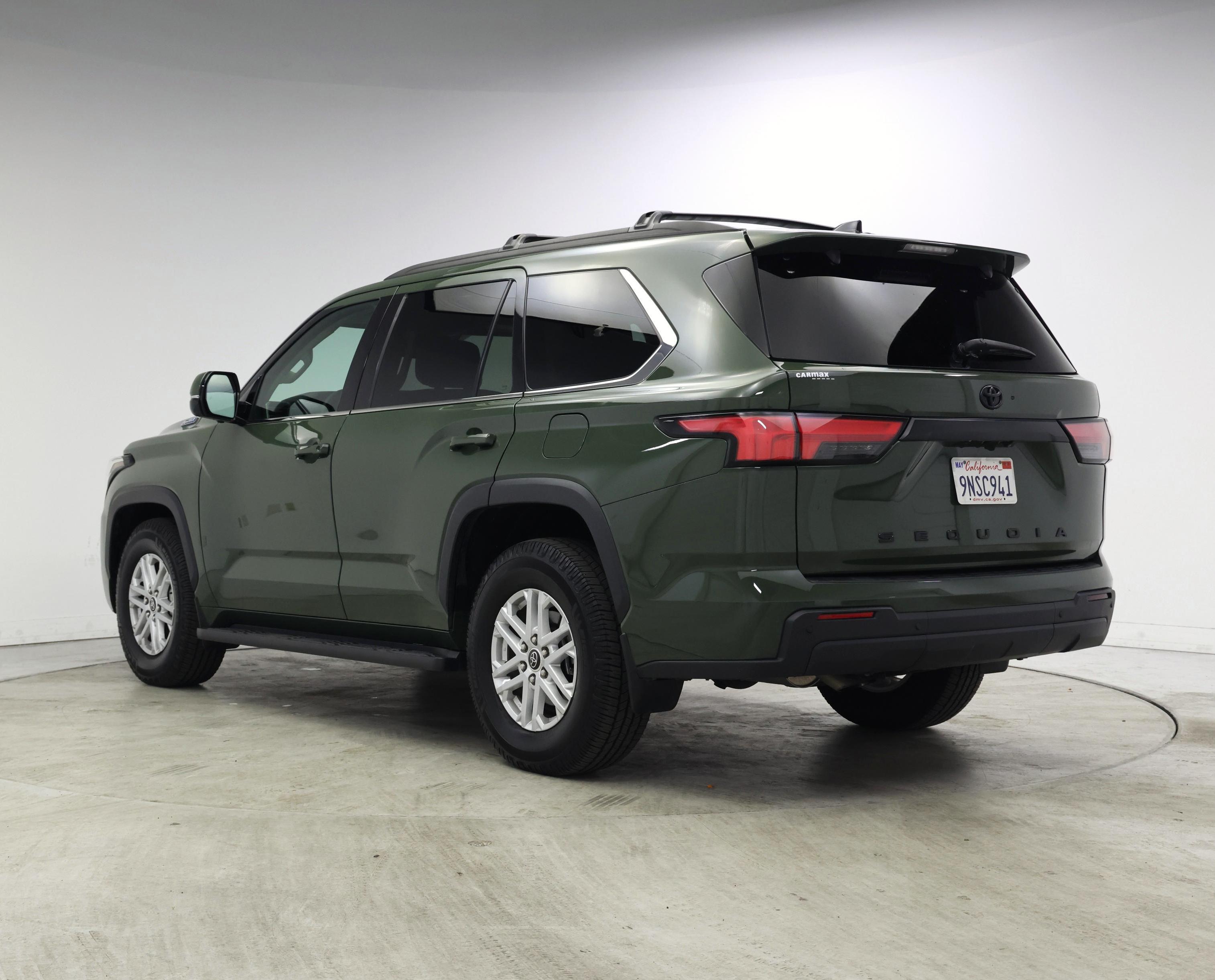 Thumbnail: 2023 Toyota Sequoia - 2