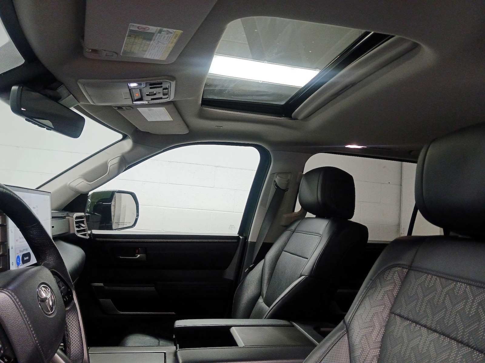 2023 Toyota Sequoia SR5 - Photo 20