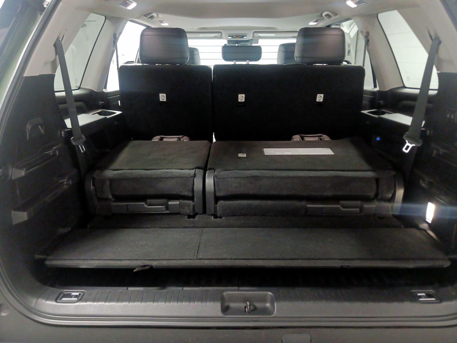 2023 Toyota Sequoia SR5 - Photo 24