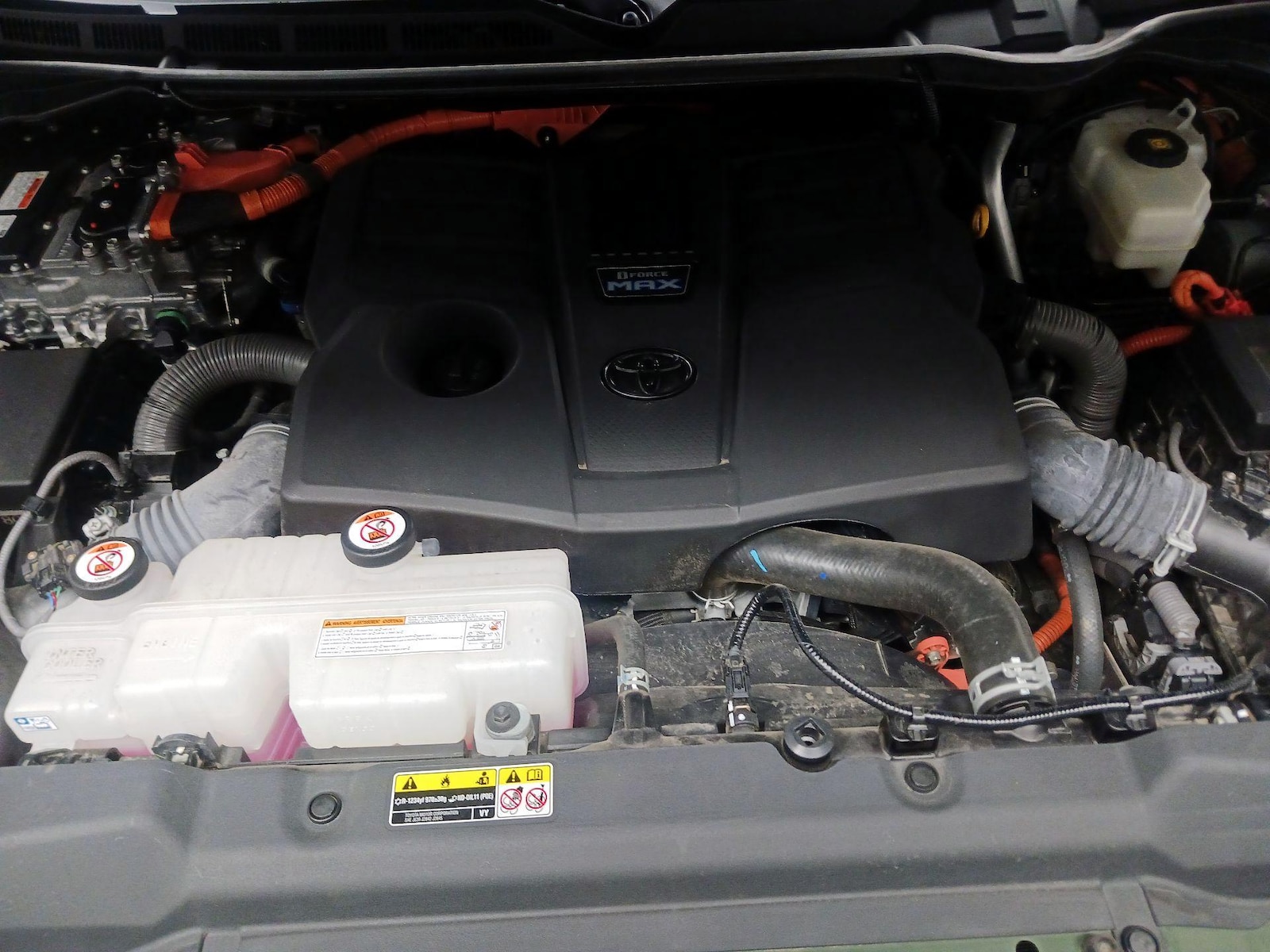 2023 Toyota Sequoia SR5 - Photo 25