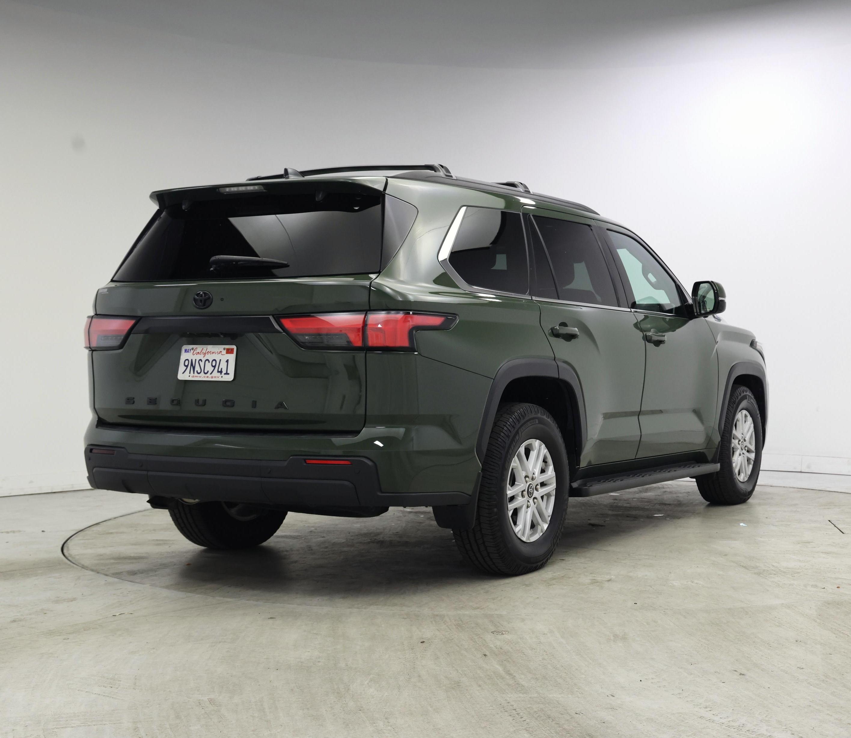 Thumbnail: 2023 Toyota Sequoia - 8