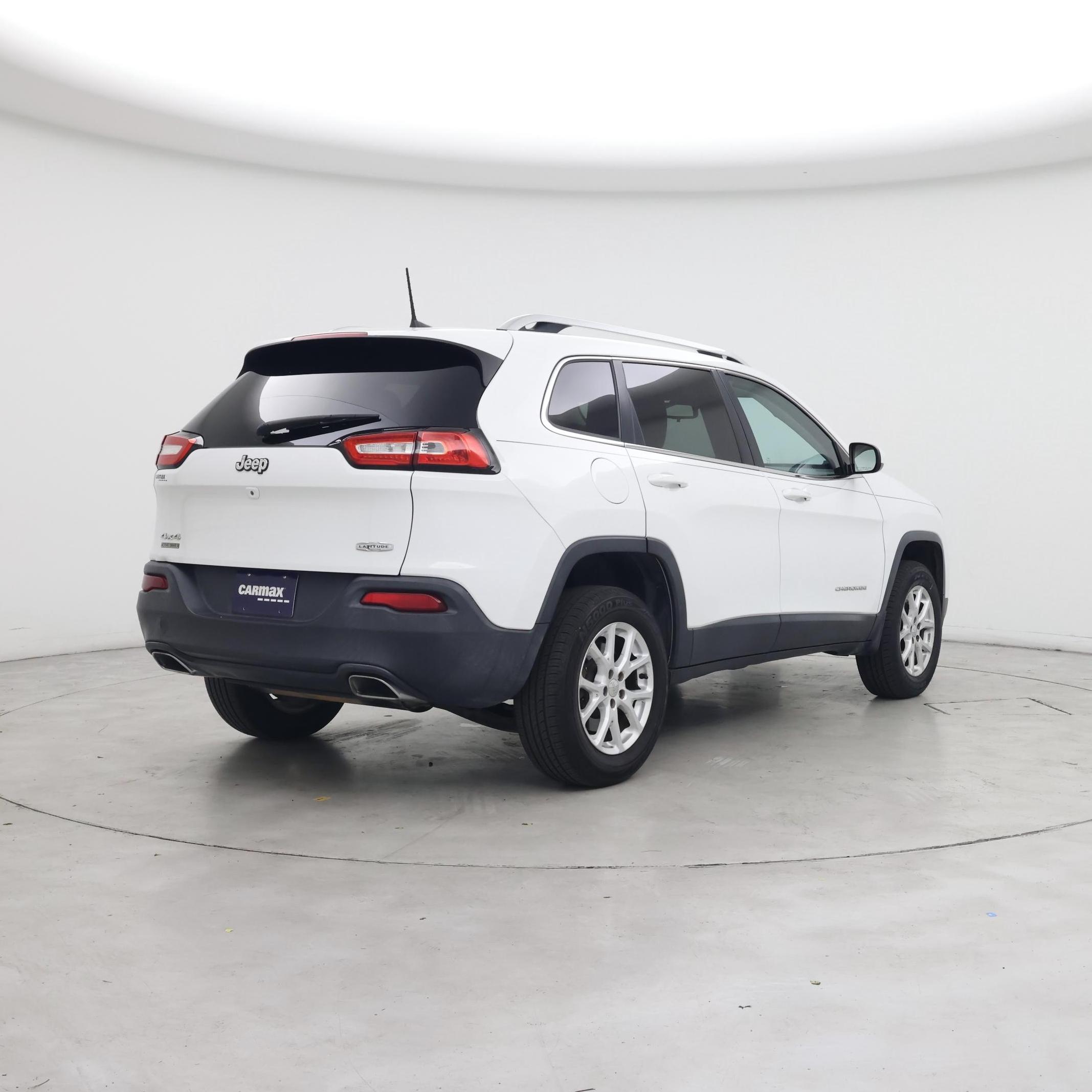 Thumbnail: 2016 Jeep Cherokee - 8