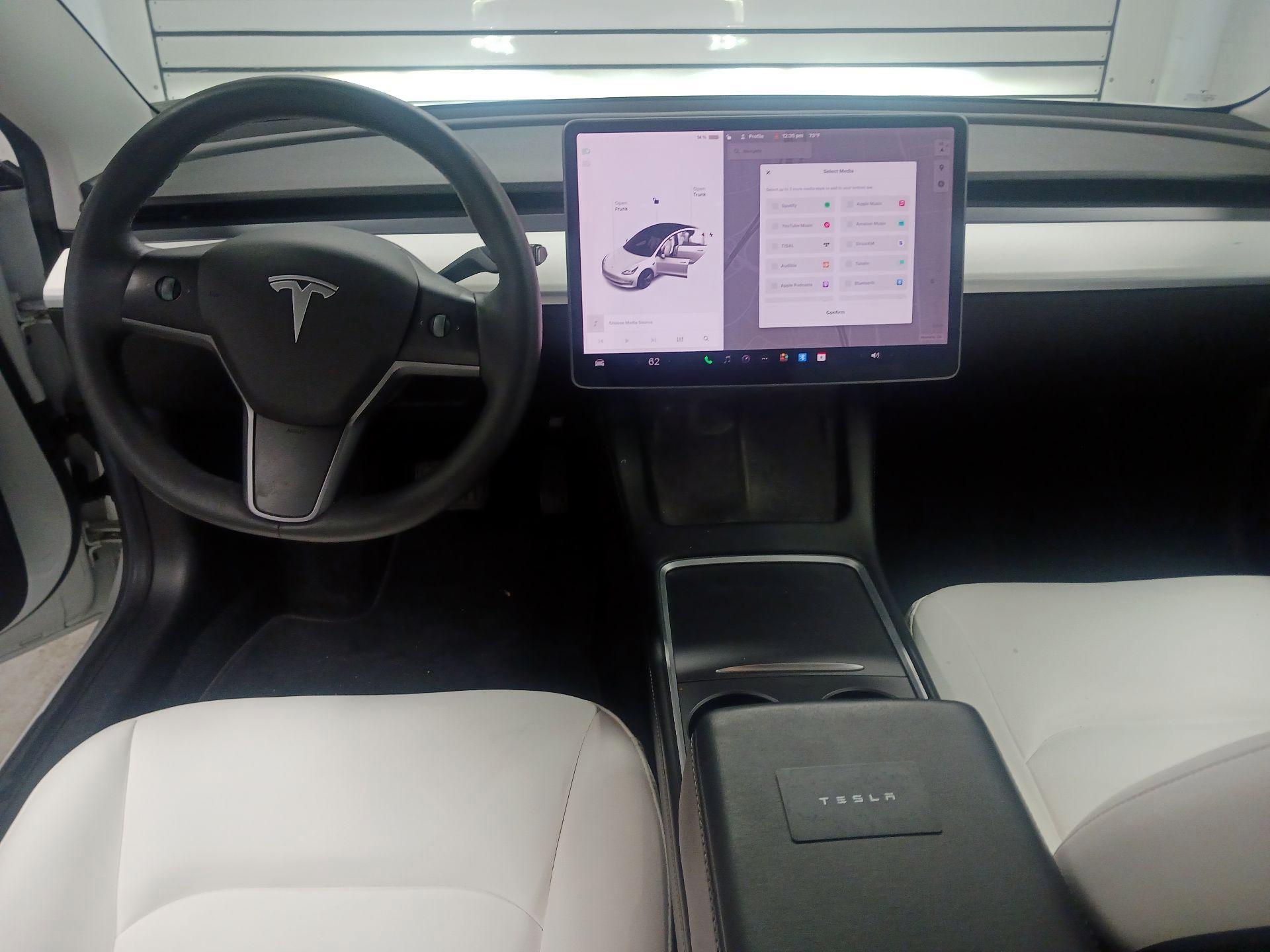 Thumbnail: 2021 Tesla Model 3 - 9