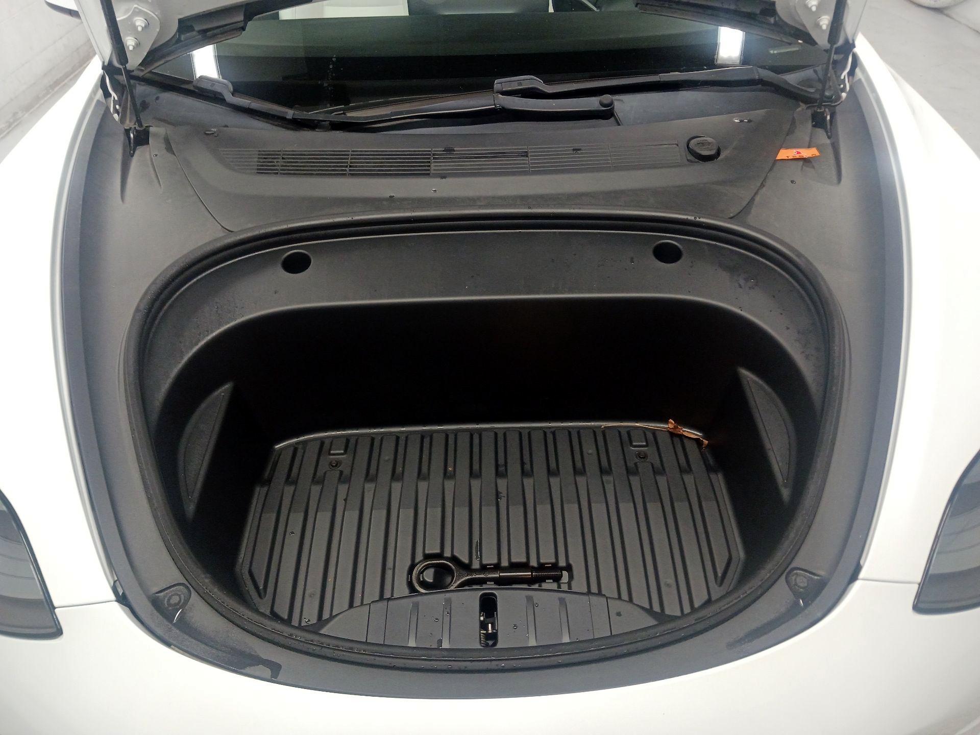 Thumbnail: 2021 Tesla Model 3 - 20