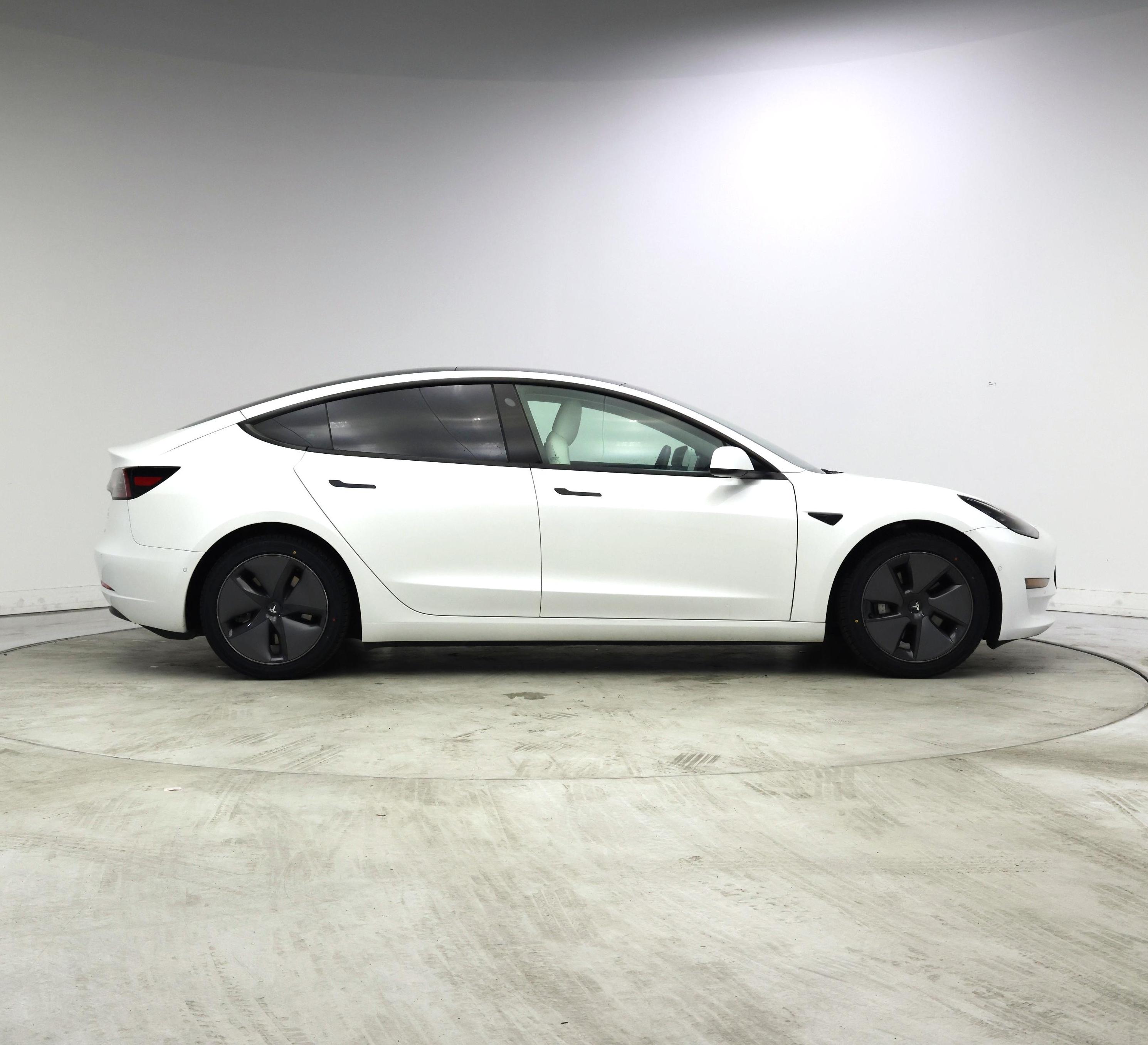 Thumbnail: 2021 Tesla Model 3 - 7