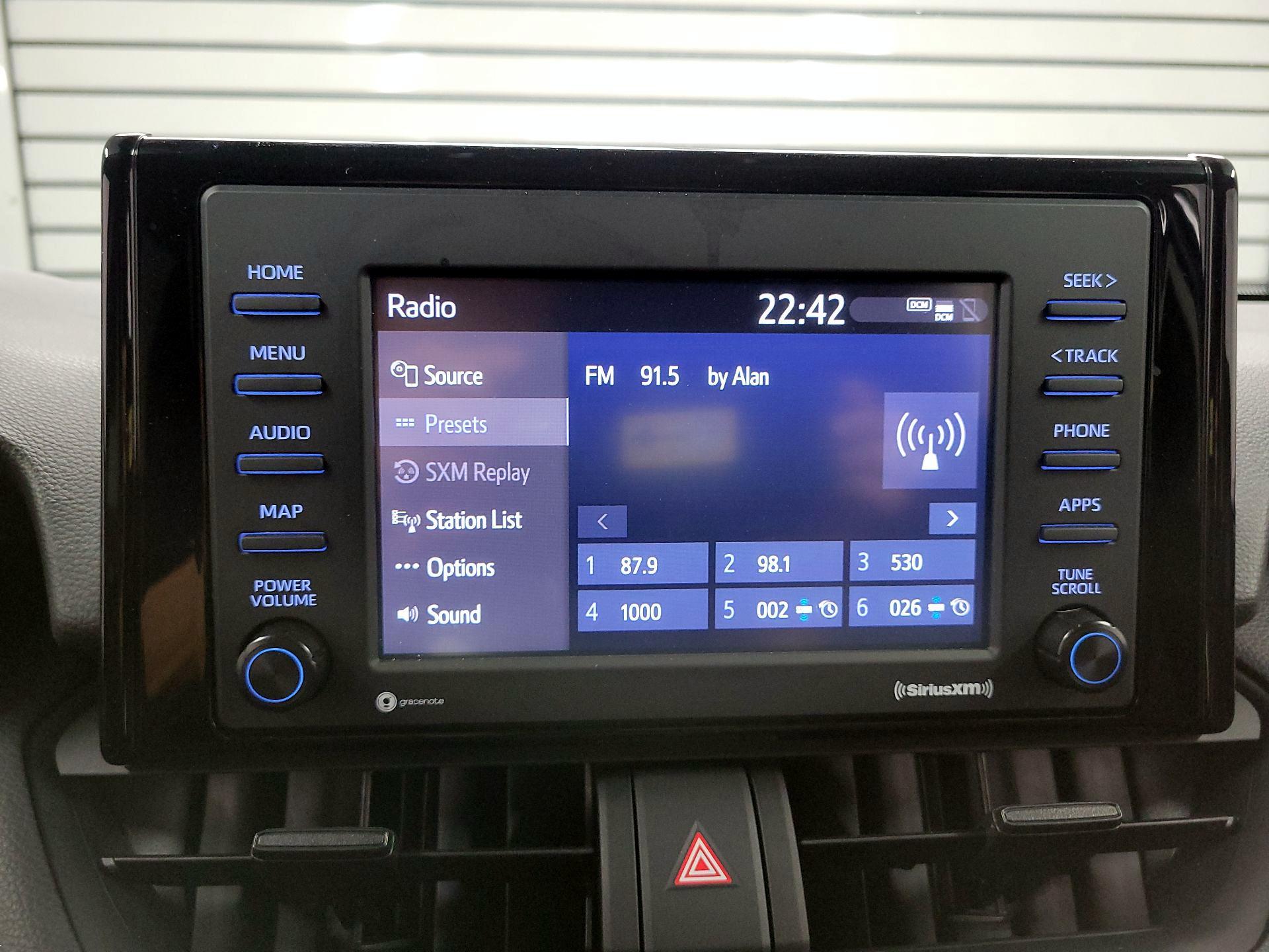 Thumbnail: 2022 Toyota RAV4 - 14