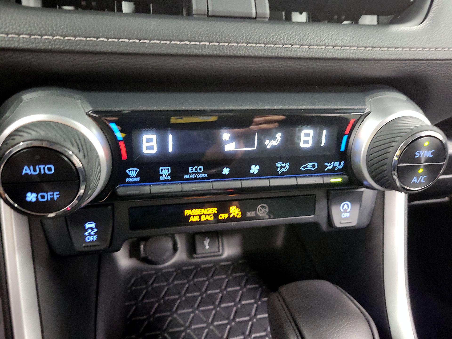 Thumbnail: 2022 Toyota RAV4 - 15