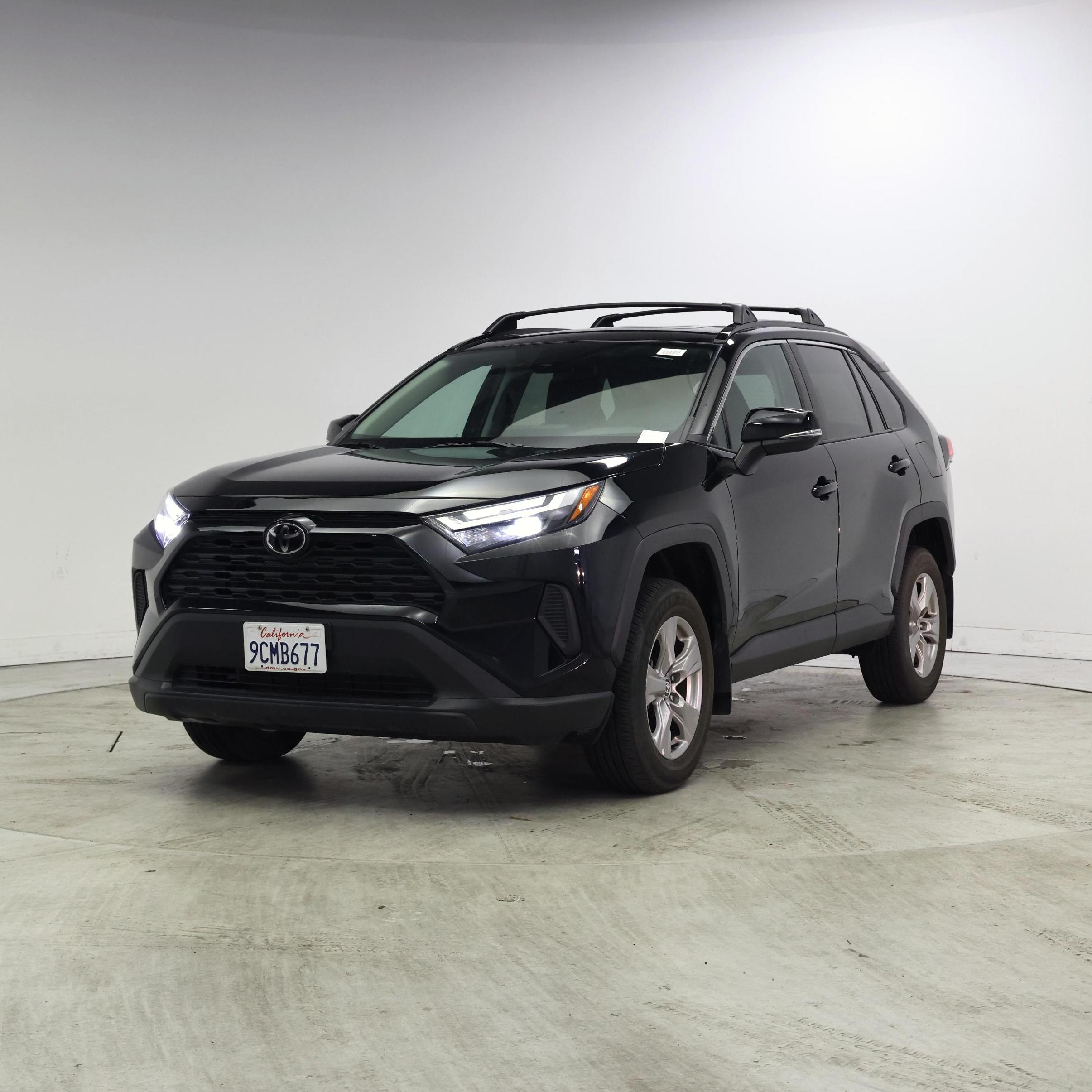 Thumbnail: 2022 Toyota RAV4 - 4