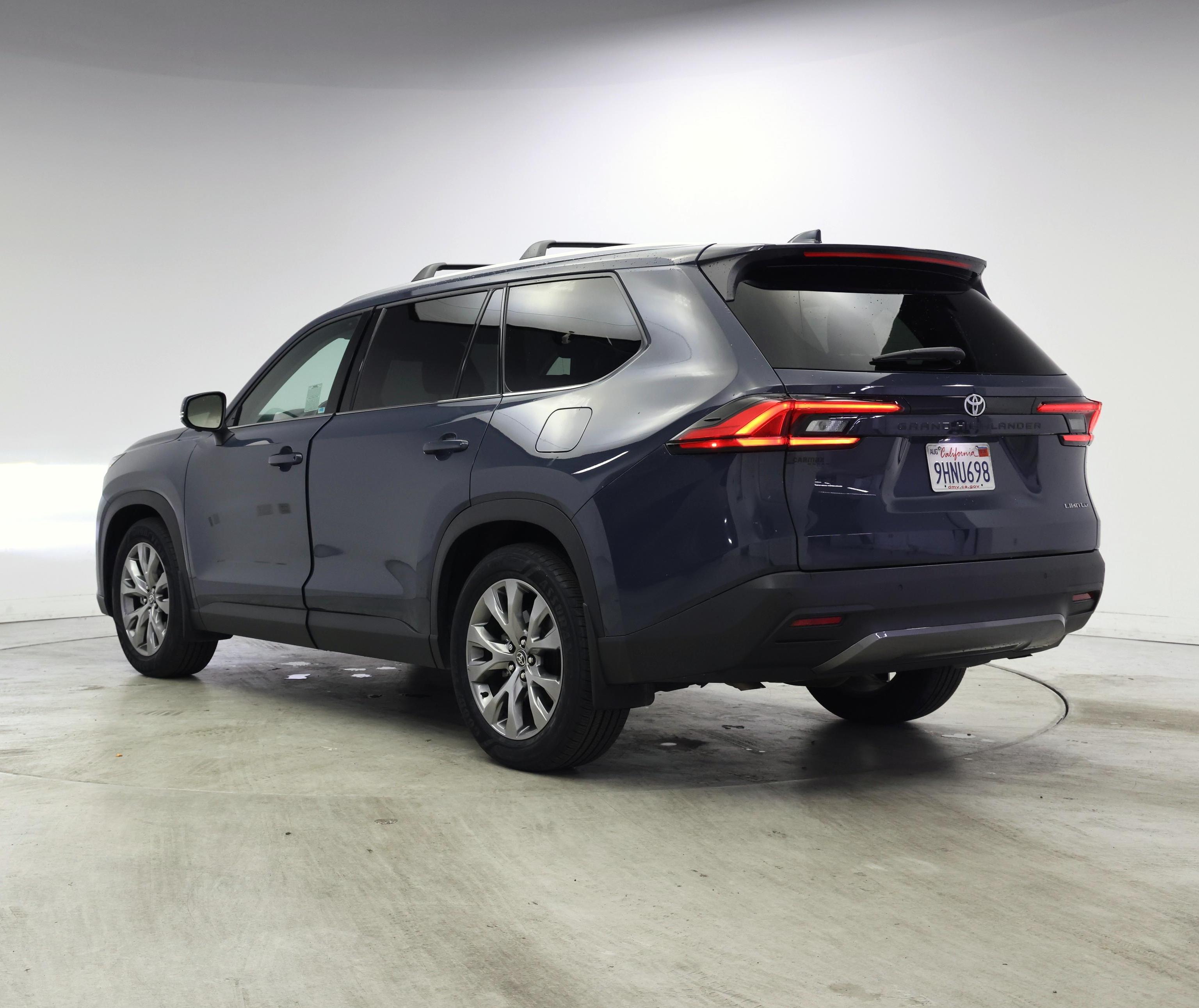 Thumbnail: 2024 Toyota Grand Highlander - 2