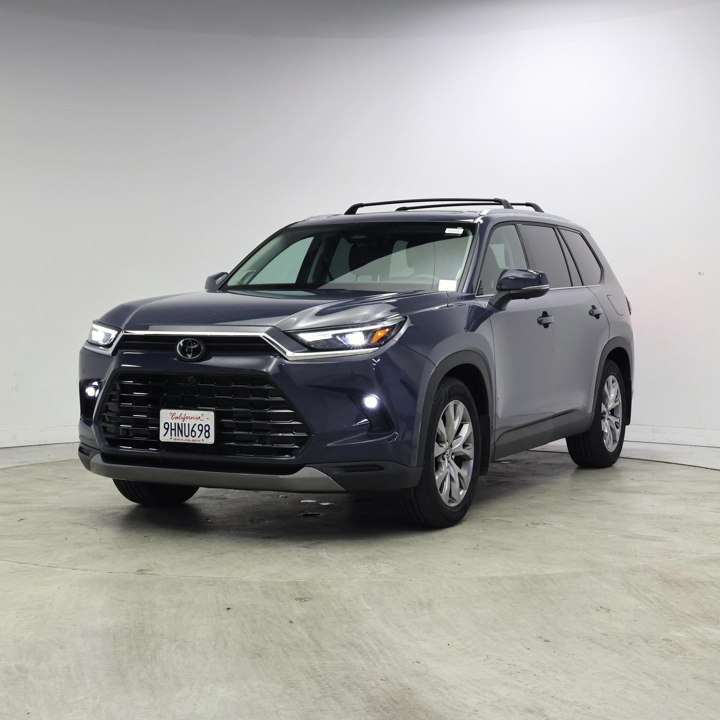 Thumbnail: 2024 Toyota Grand Highlander - 4