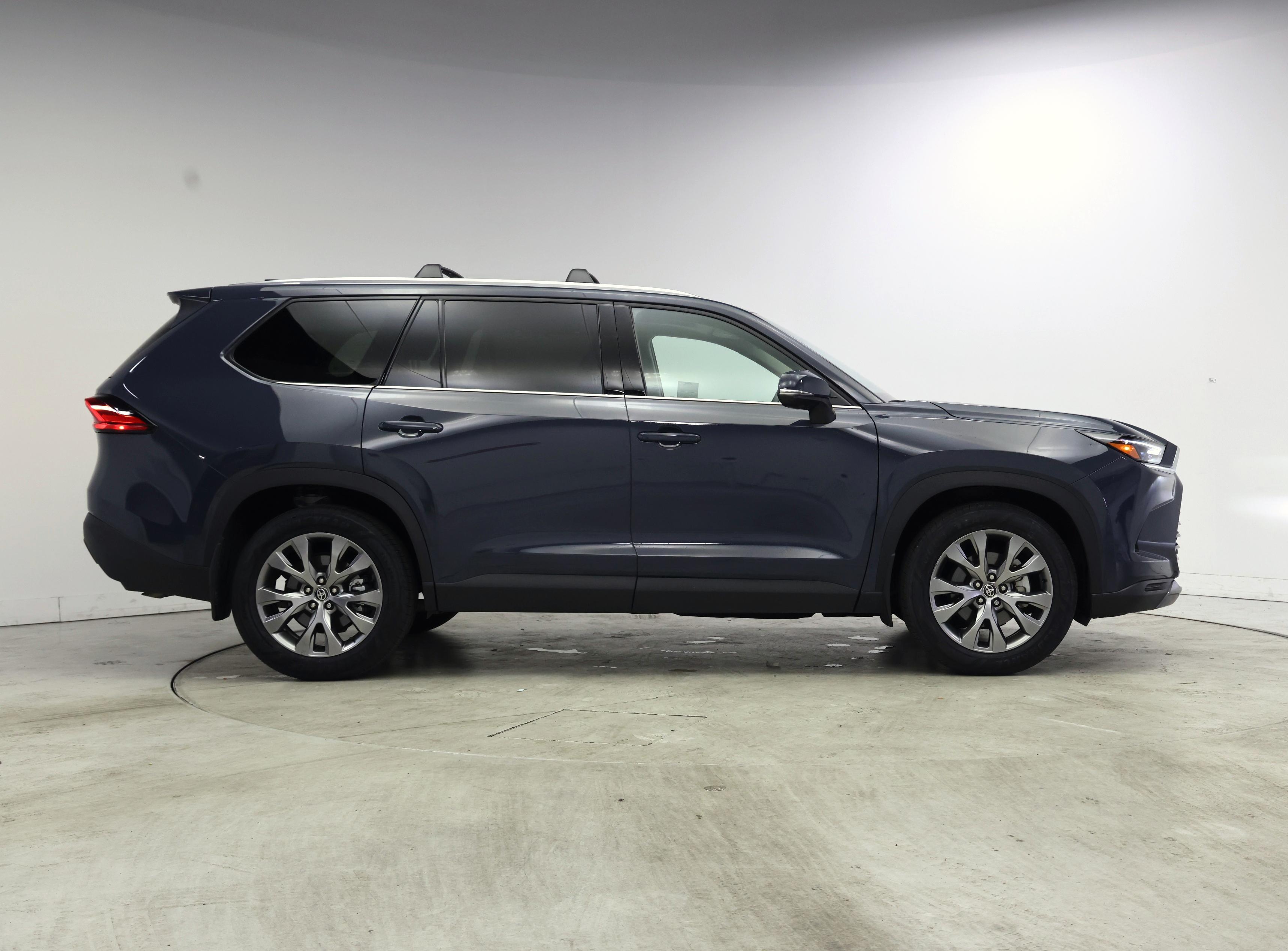 Thumbnail: 2024 Toyota Grand Highlander - 7