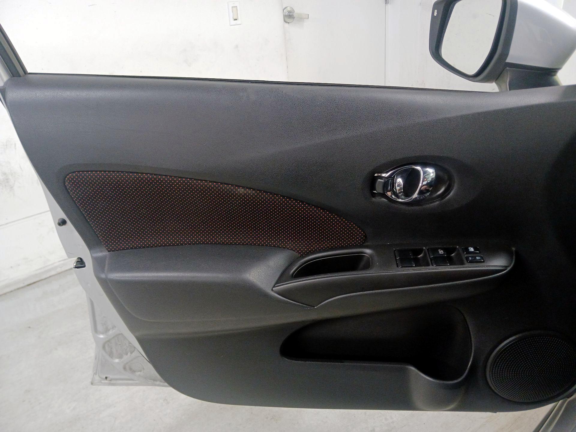 Thumbnail: 2016 Nissan Versa Note - 12