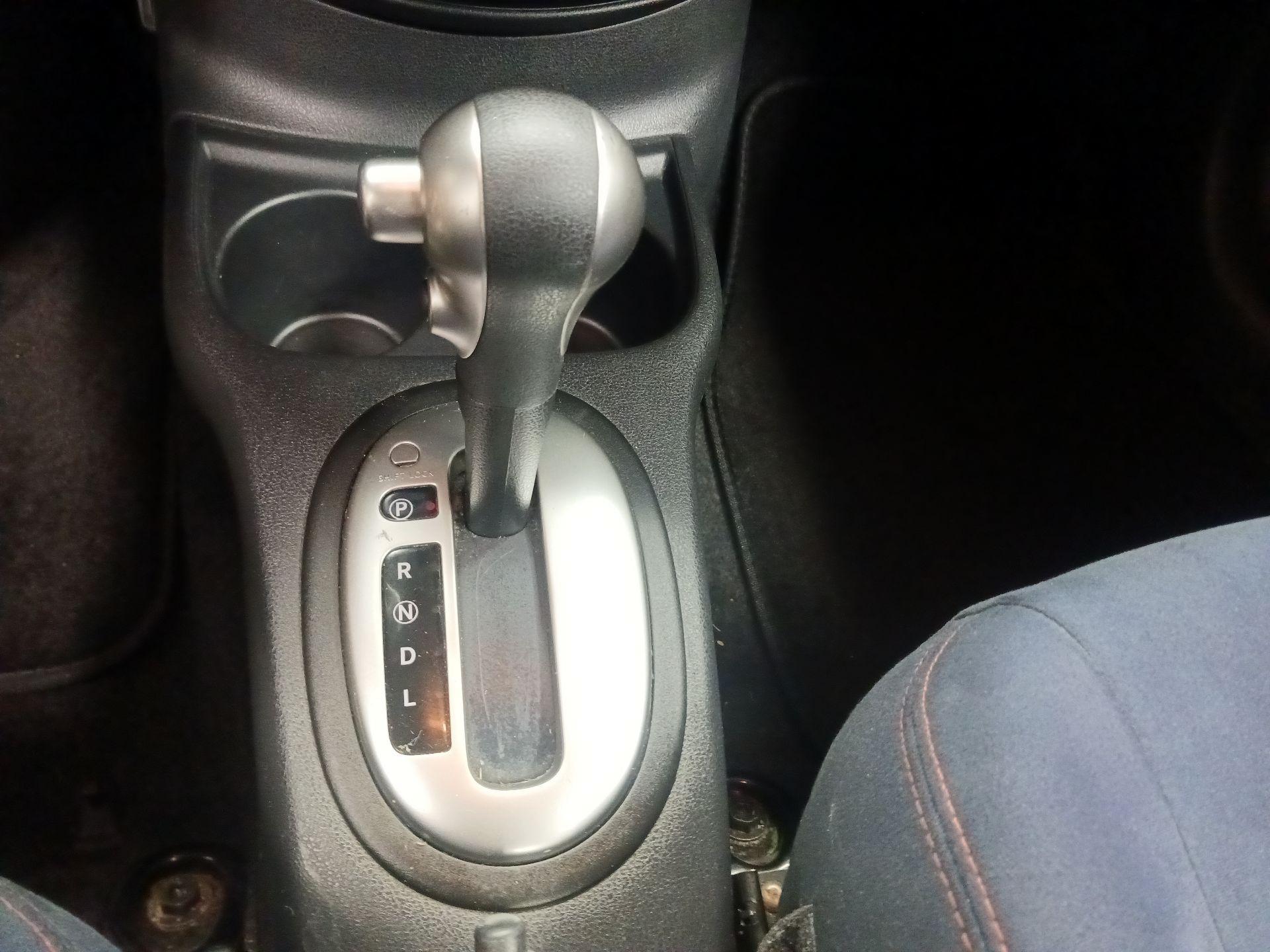 Thumbnail: 2016 Nissan Versa Note - 17