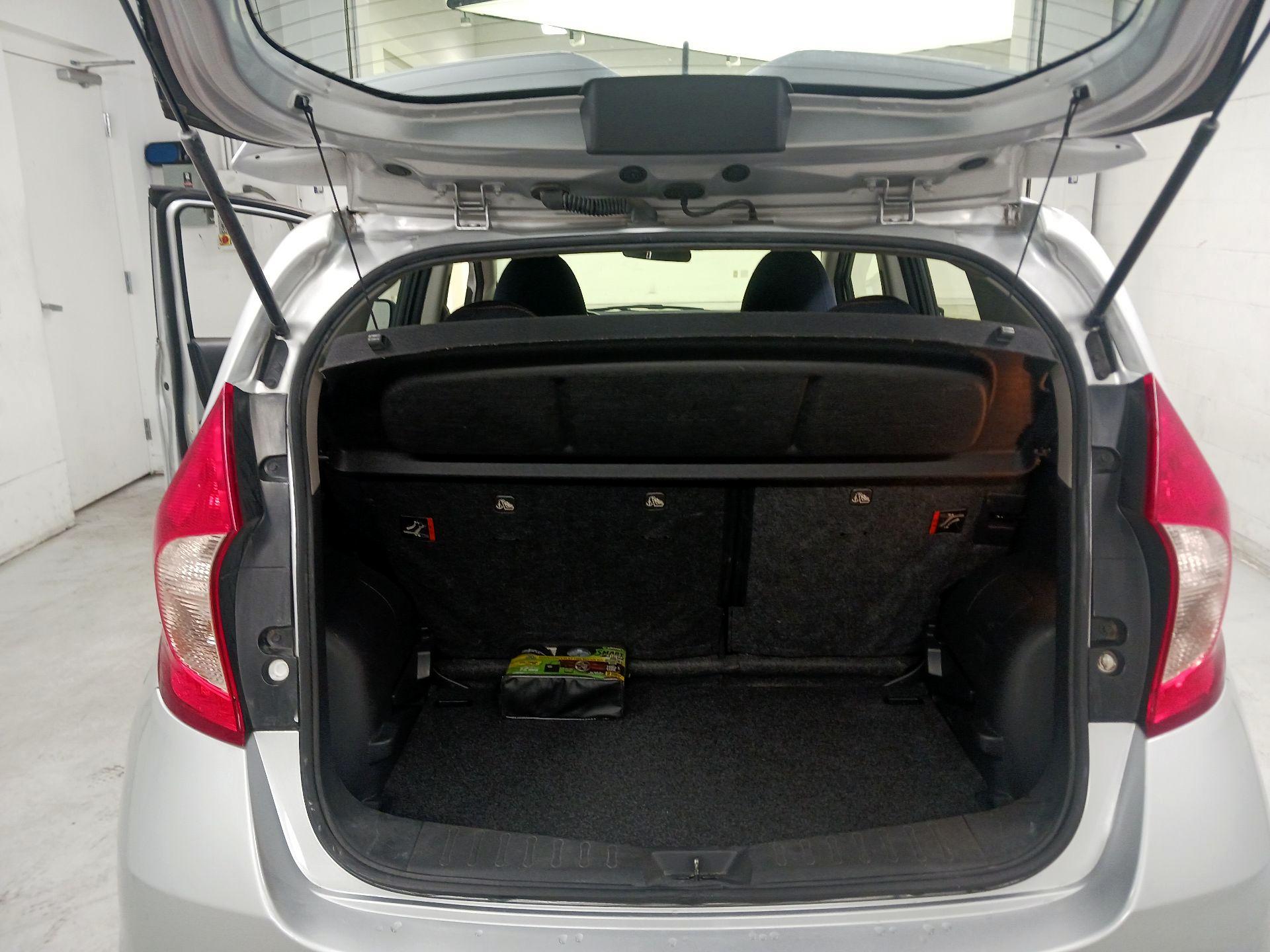 Thumbnail: 2016 Nissan Versa Note - 20