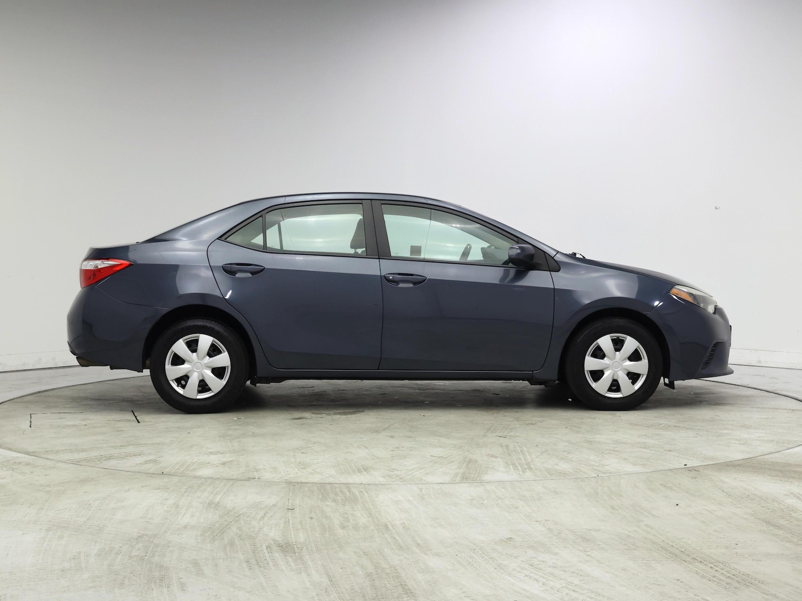 2015 Toyota Corolla L - Photo 8