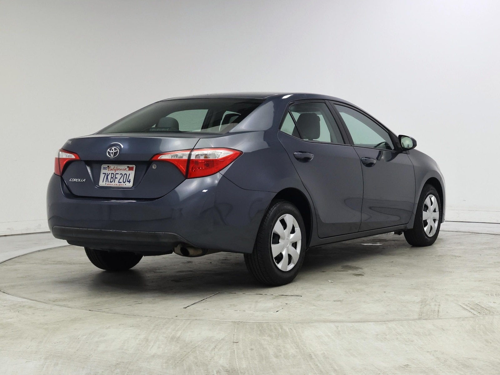 2015 Toyota Corolla L - Photo 9