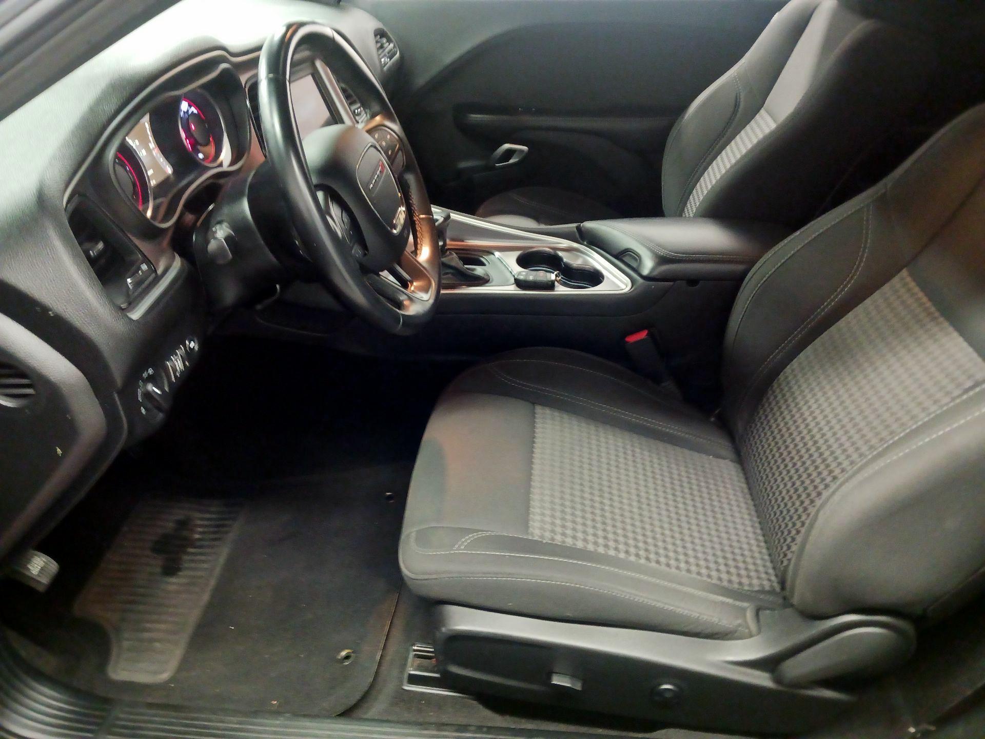 Thumbnail: 2019 Dodge Challenger - 11