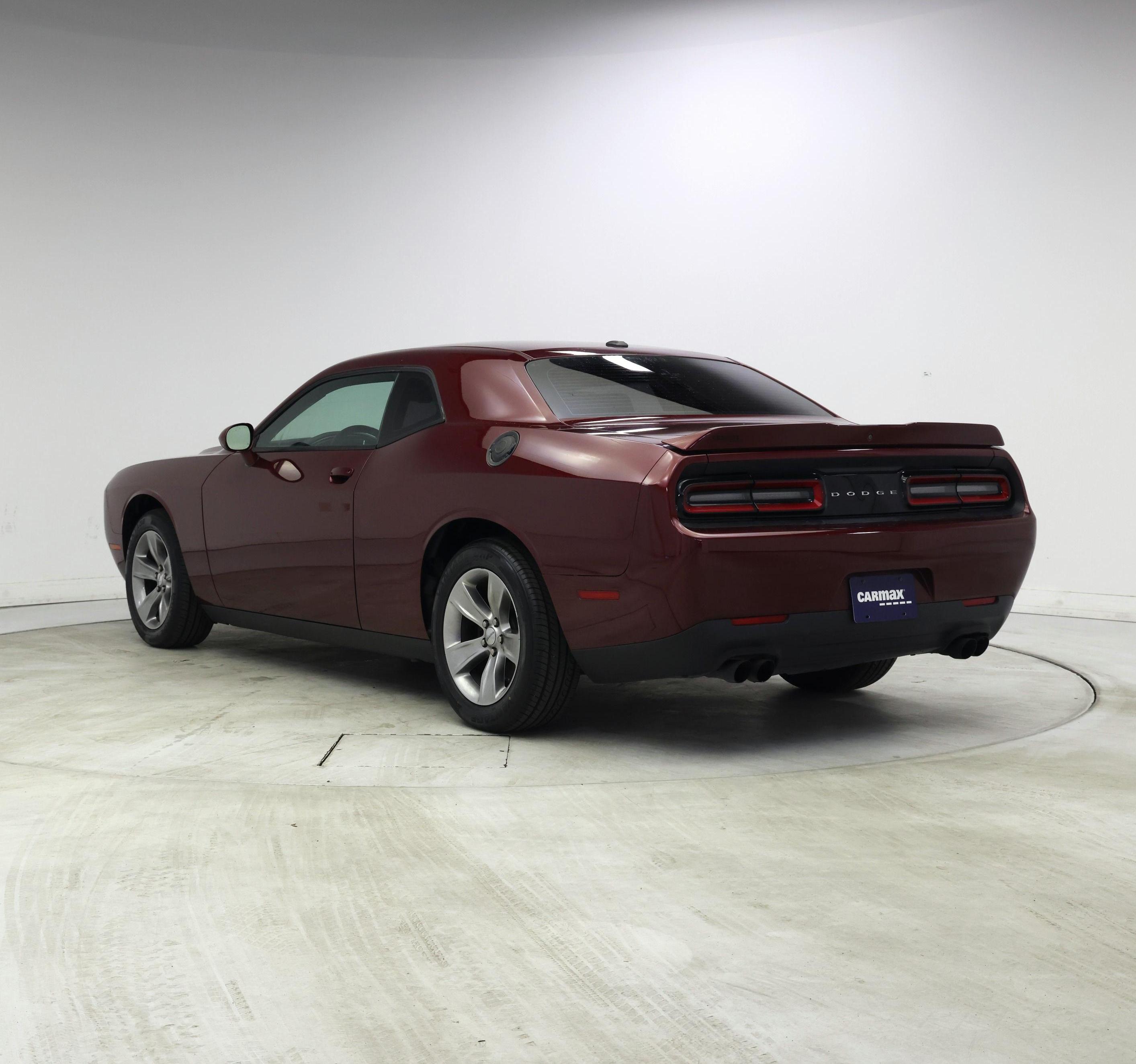 Thumbnail: 2019 Dodge Challenger - 2