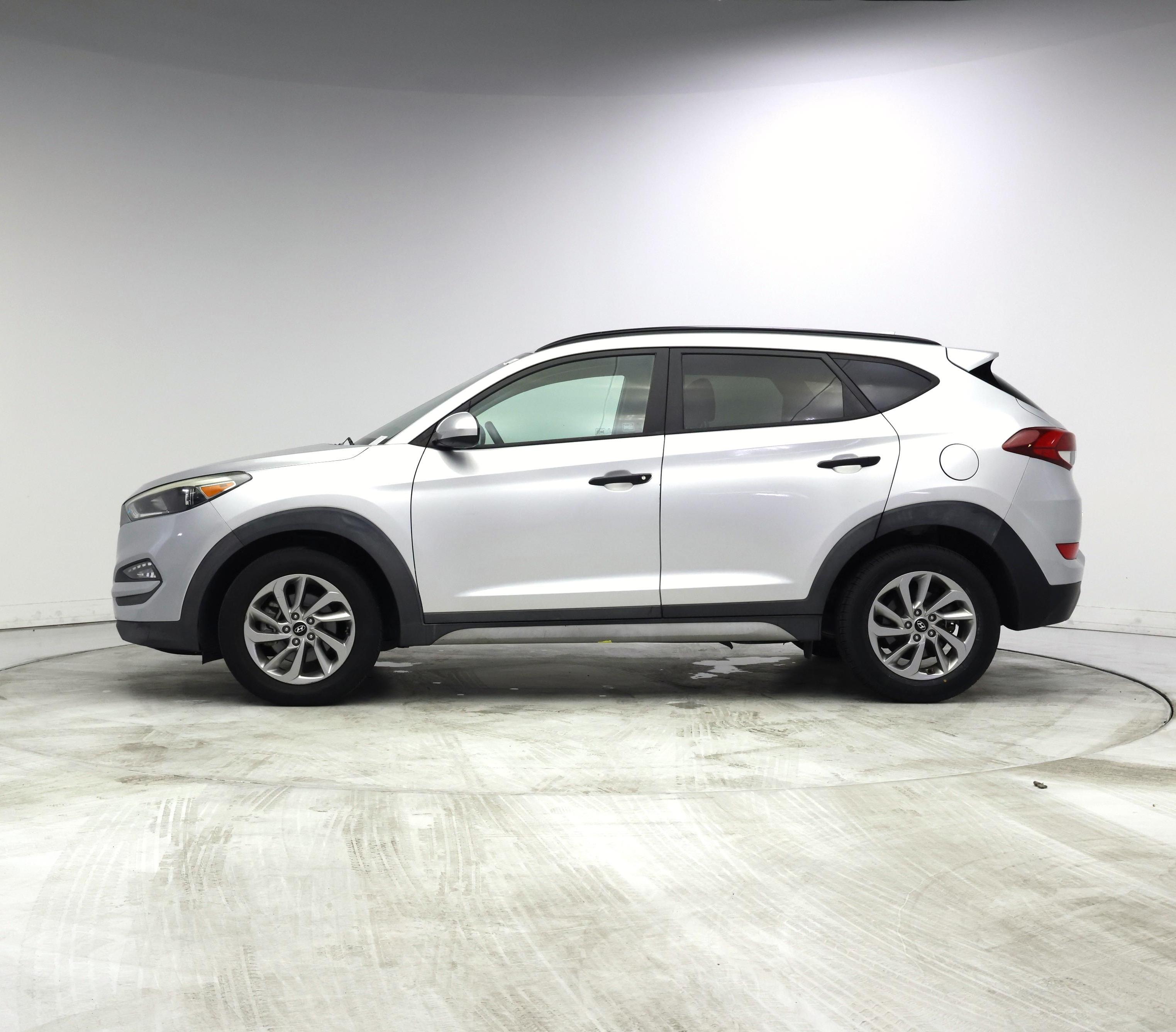 Thumbnail: 2018 Hyundai Tucson - 3