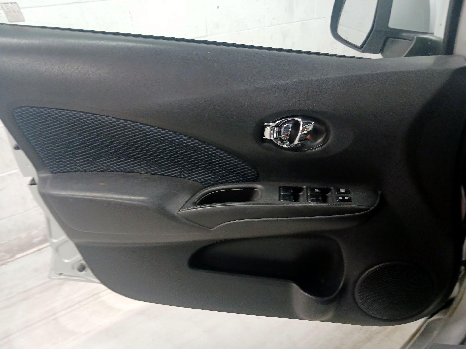 Thumbnail: 2014 Nissan Versa Note - 12