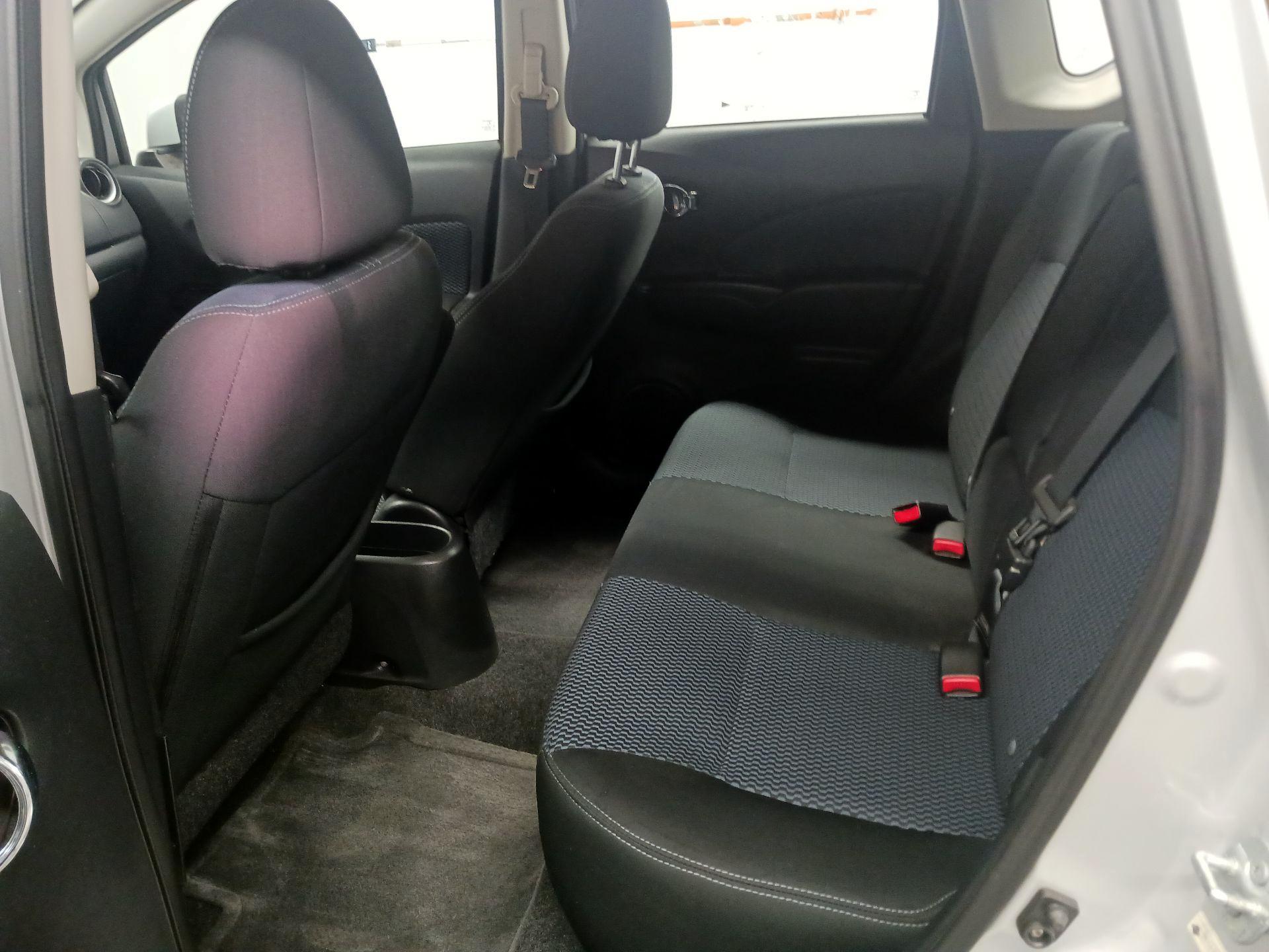 Thumbnail: 2014 Nissan Versa Note - 17