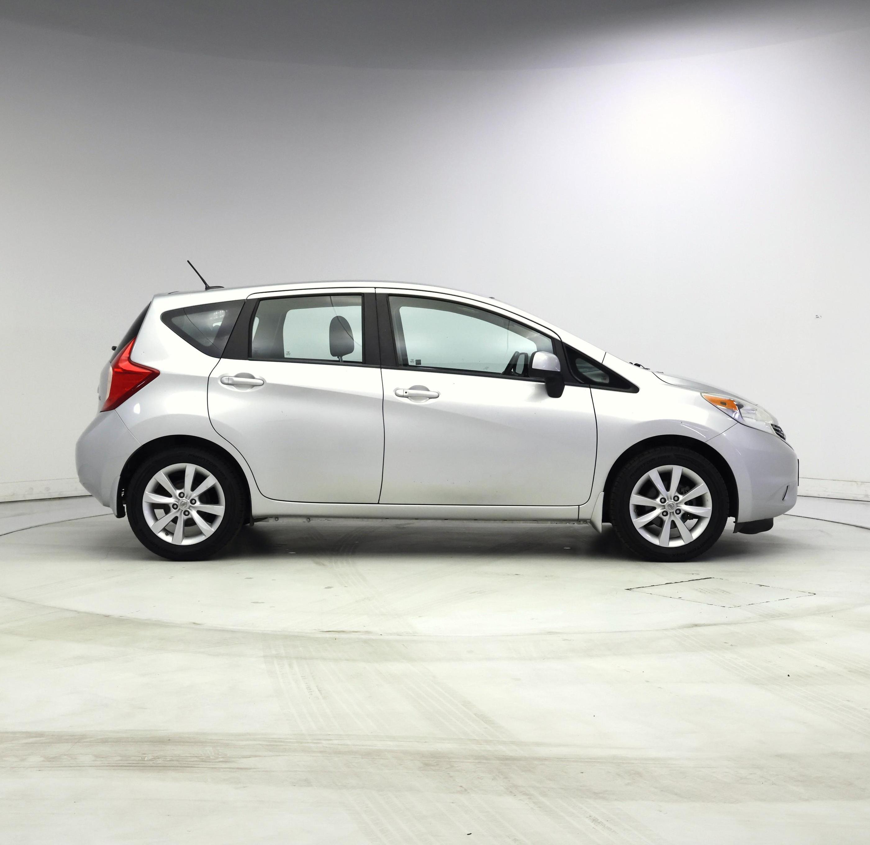 Thumbnail: 2014 Nissan Versa Note - 7