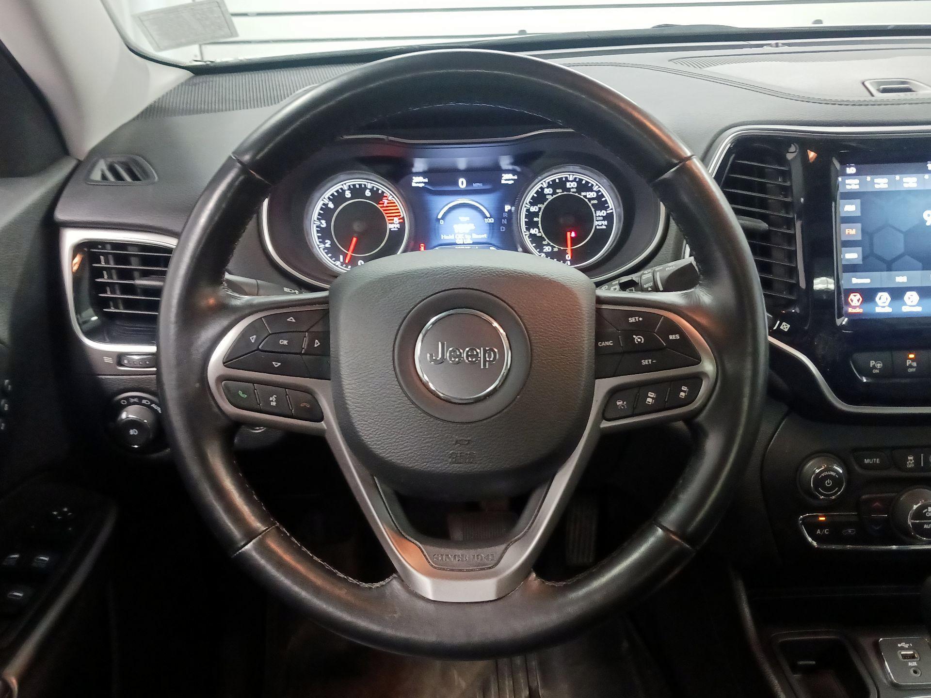 Thumbnail: 2021 Jeep Cherokee - 10