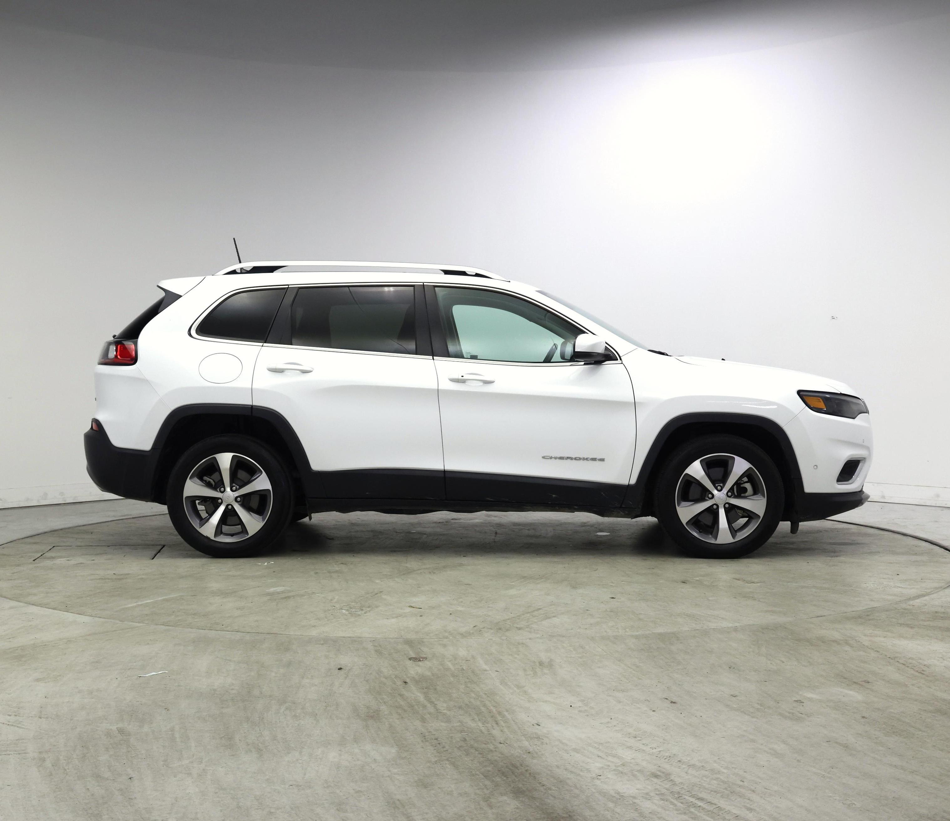 Thumbnail: 2021 Jeep Cherokee - 7