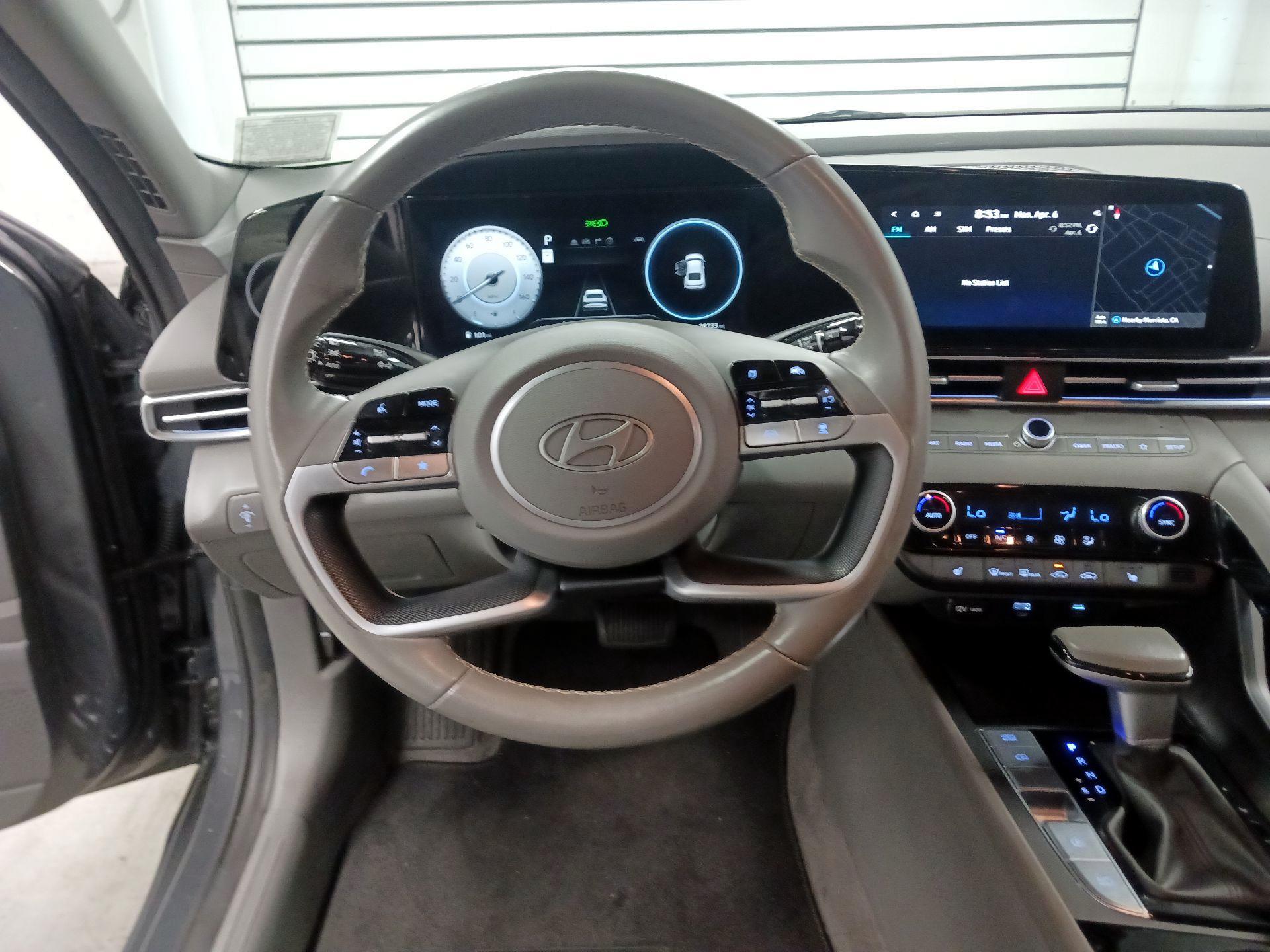 Thumbnail: 2024 Hyundai Elantra - 10