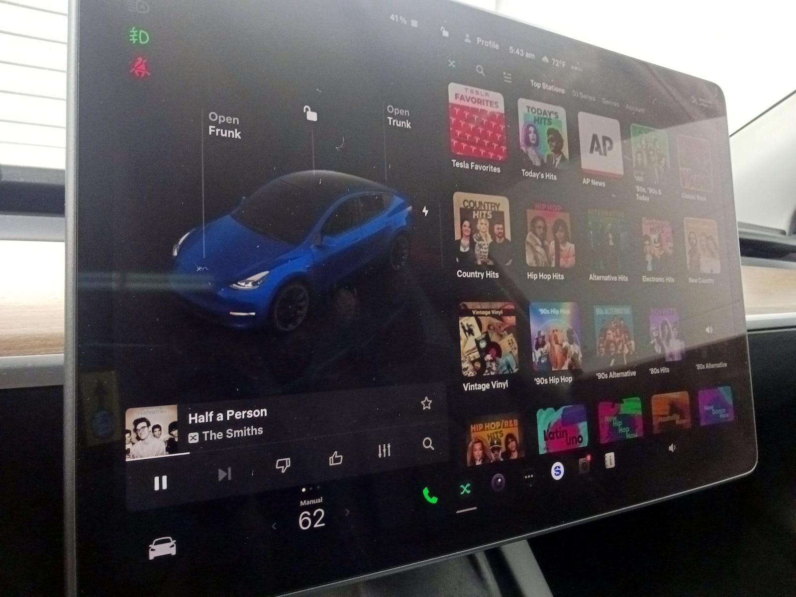 2023 Tesla Model Y Long Range - Photo 15