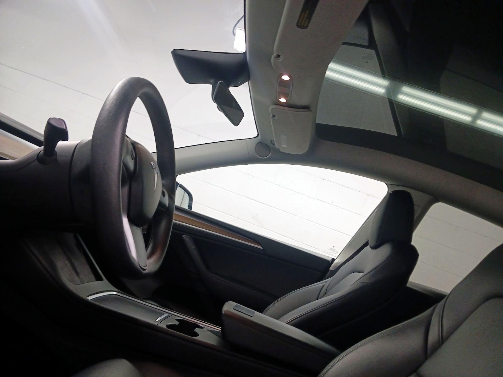 2023 Tesla Model Y Long Range - Photo 18