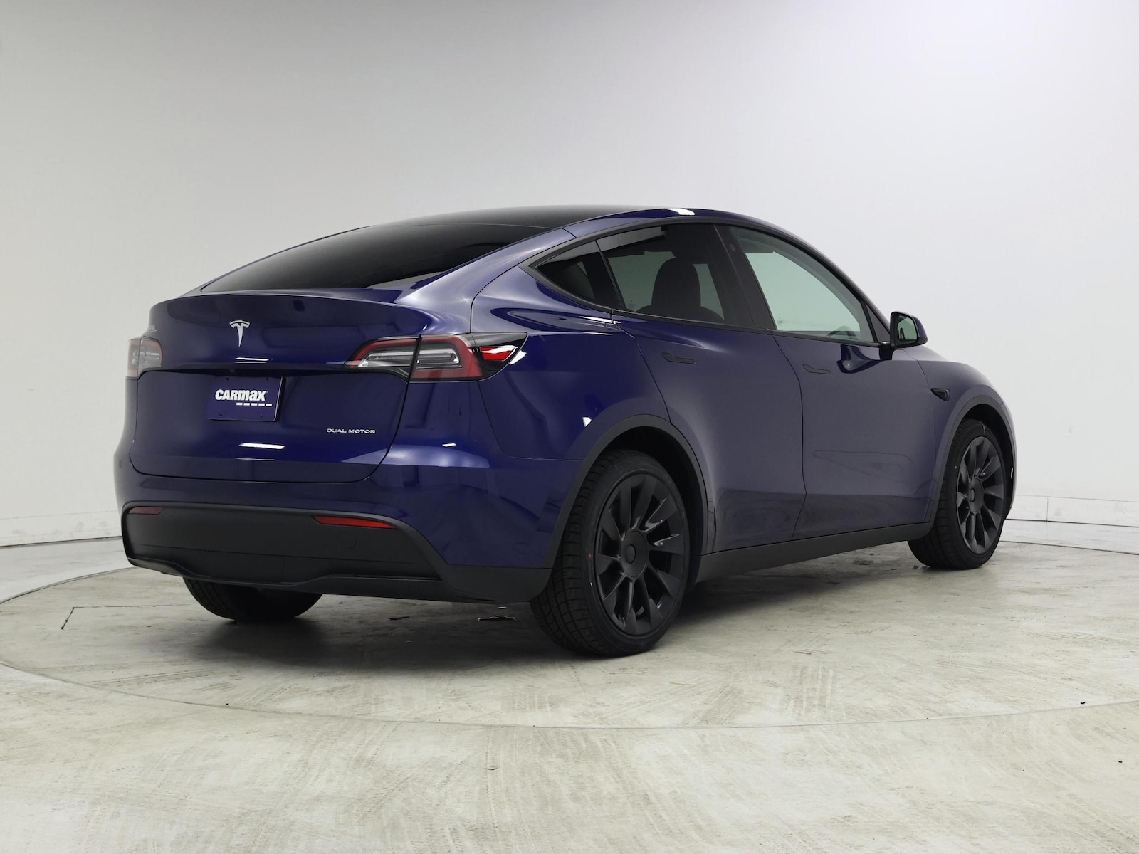 2023 Tesla Model Y Long Range - Photo 9