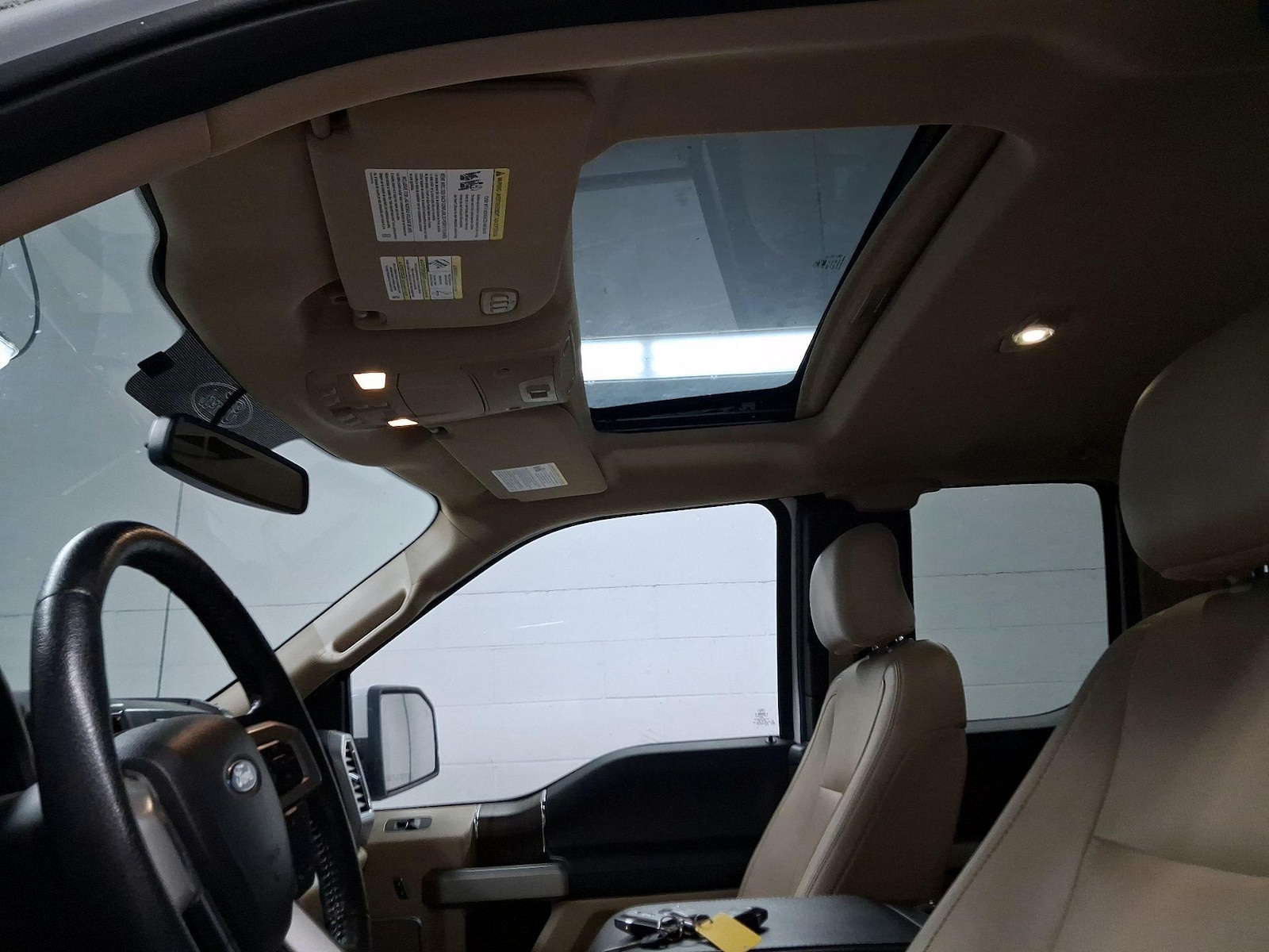 Sunroof(s) & Overhead Airbags